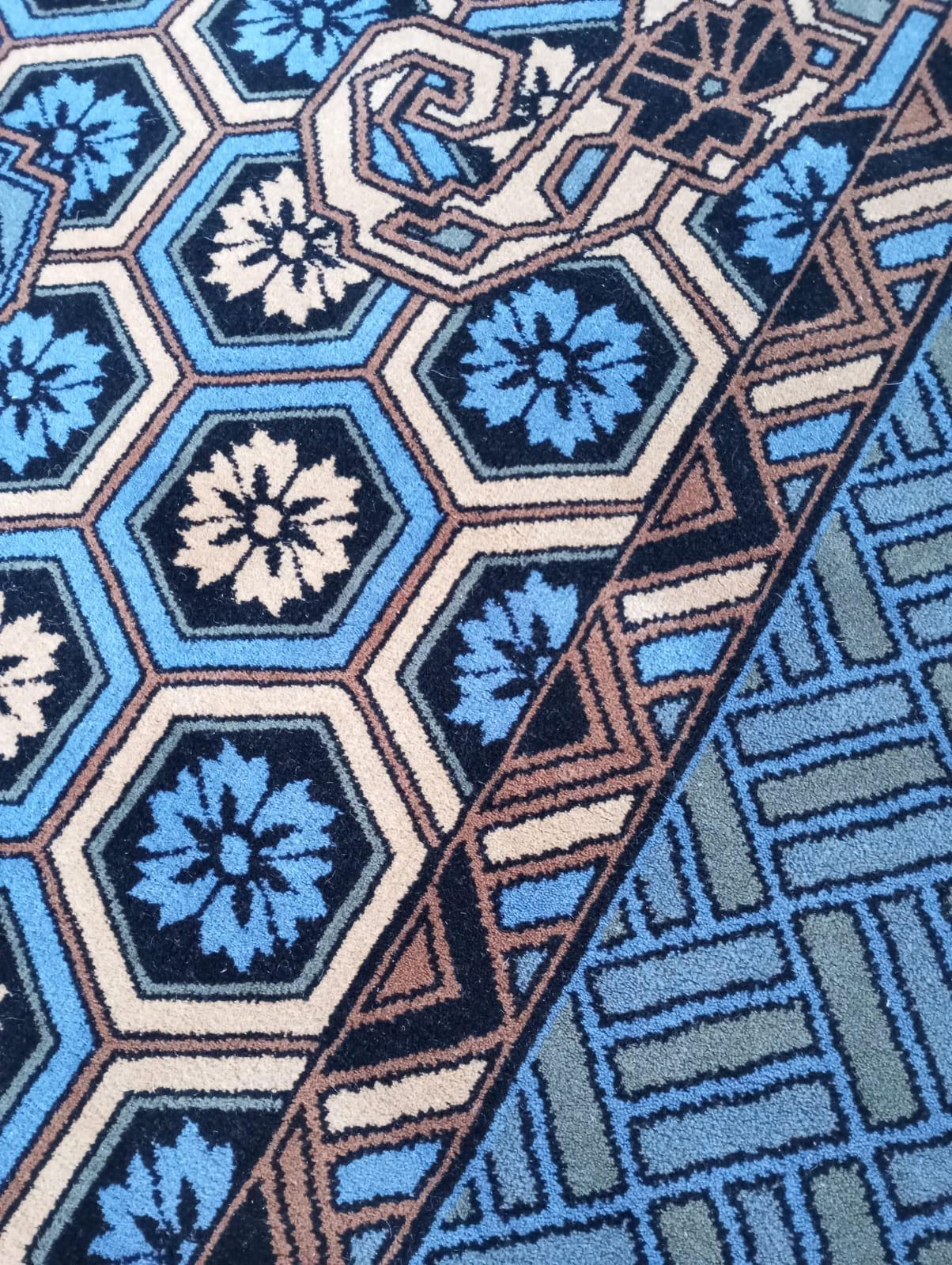 Alfombra diseñada por Pierre Balmain Francia años 70 para Van Neder en Excelente estado para la venta en Firenze, FI