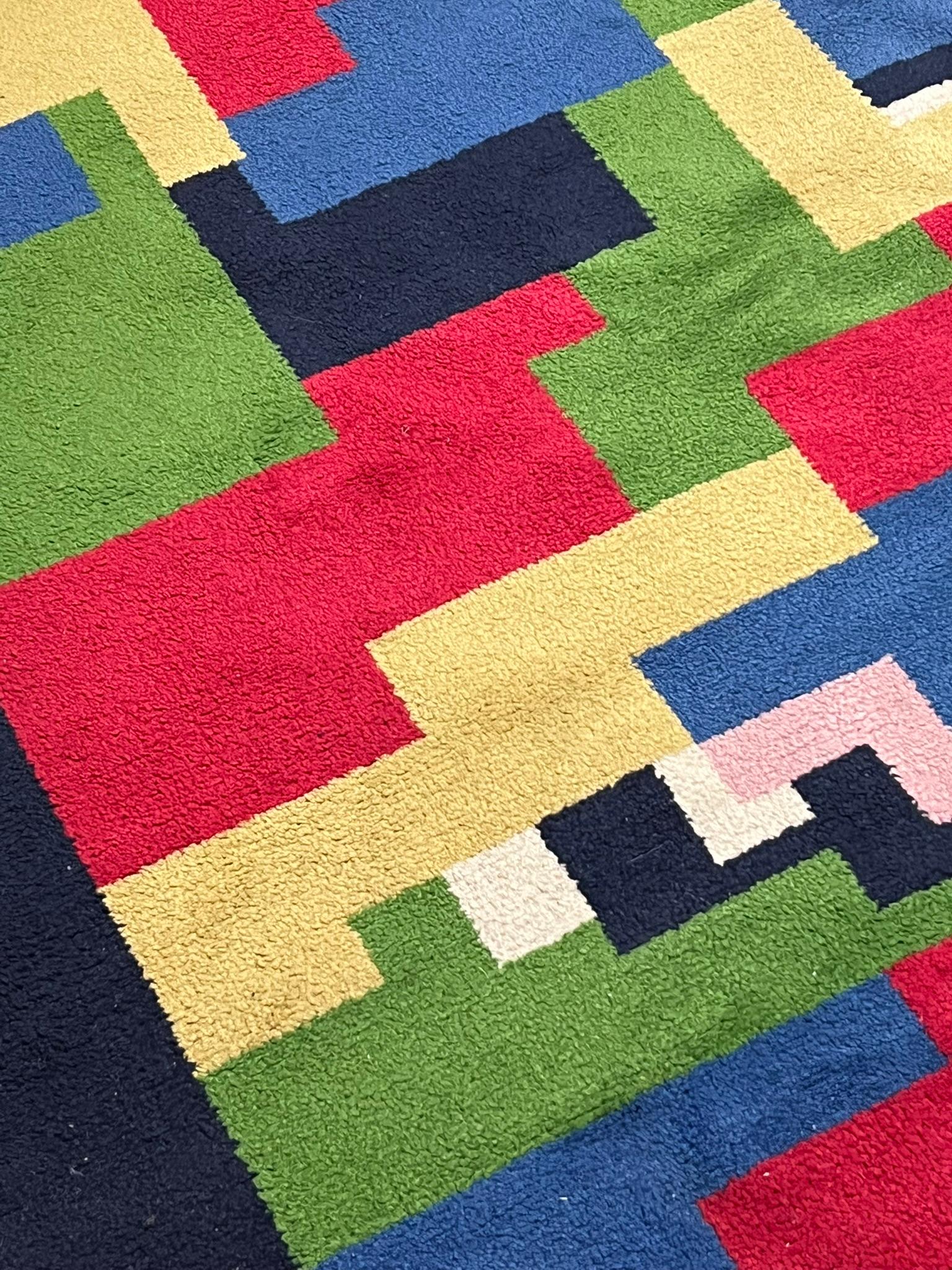 Tapis conçu dans le cadre du cours de design de Johannes Itten au Bauhaus de Weimar Bon état - En vente à Firenze, IT