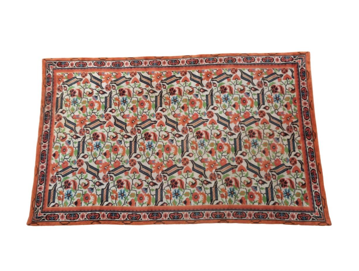 Mid-20th Century Tappeto europeo stile Anatolia Ushak  (Austria) in vendita