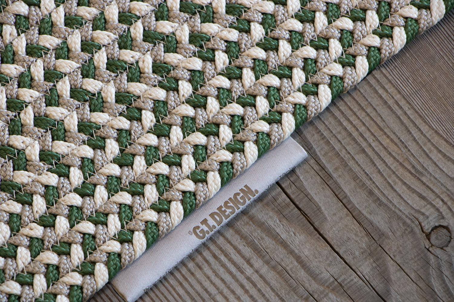 Tappeto foglia outdoor verde grigio design italienisch Deanna Comellini 176x300cm (Sonstiges) im Angebot