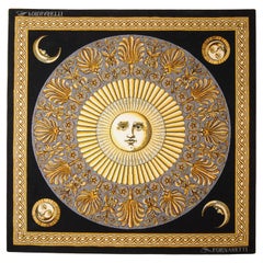 Tappeto Fornasetti "Sole Luna" su fondo nero e ramage in oro