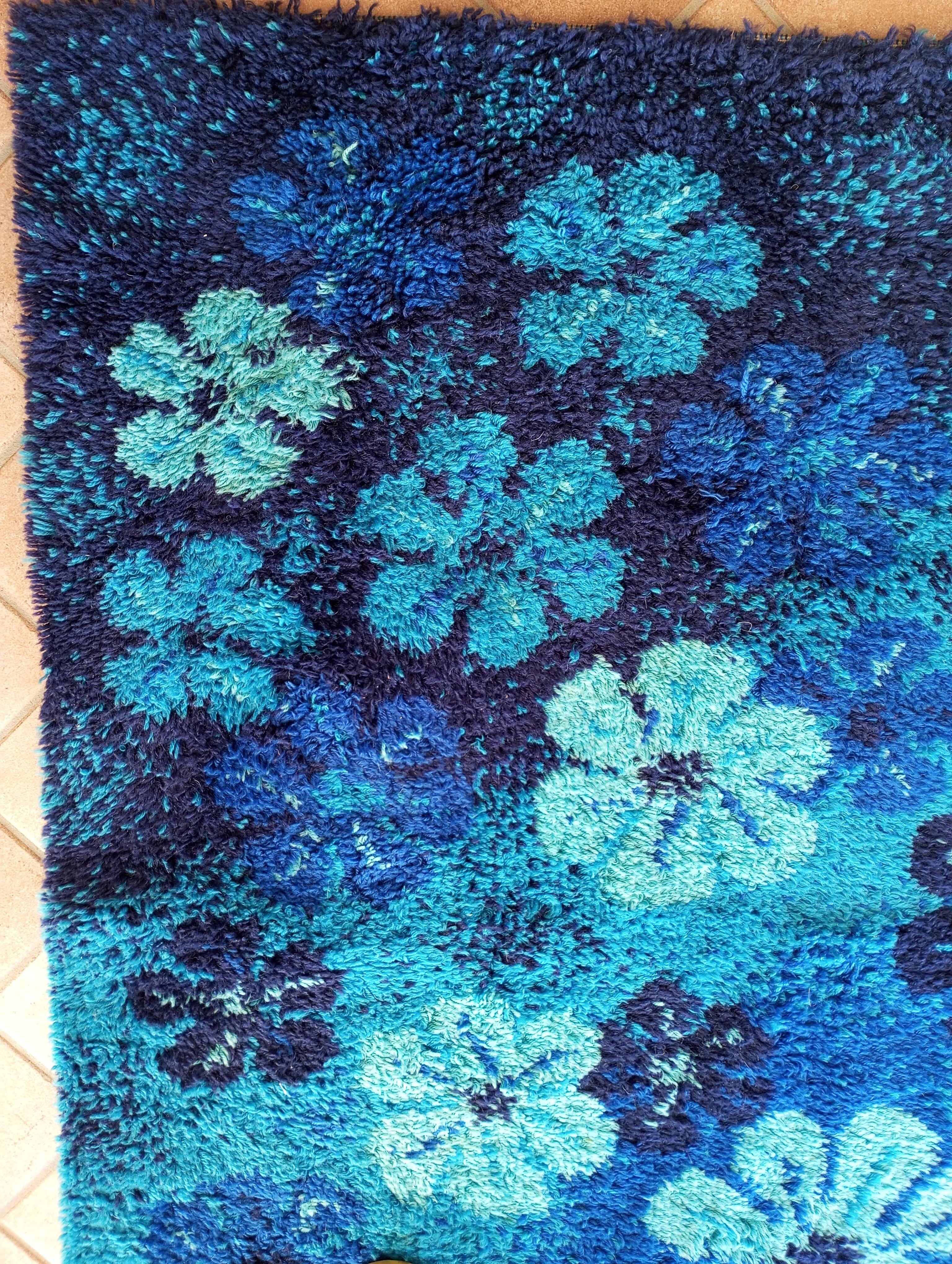 Tappeto in lana con fiori stilizzati, Danimarca anni ‘70 For Sale 4
