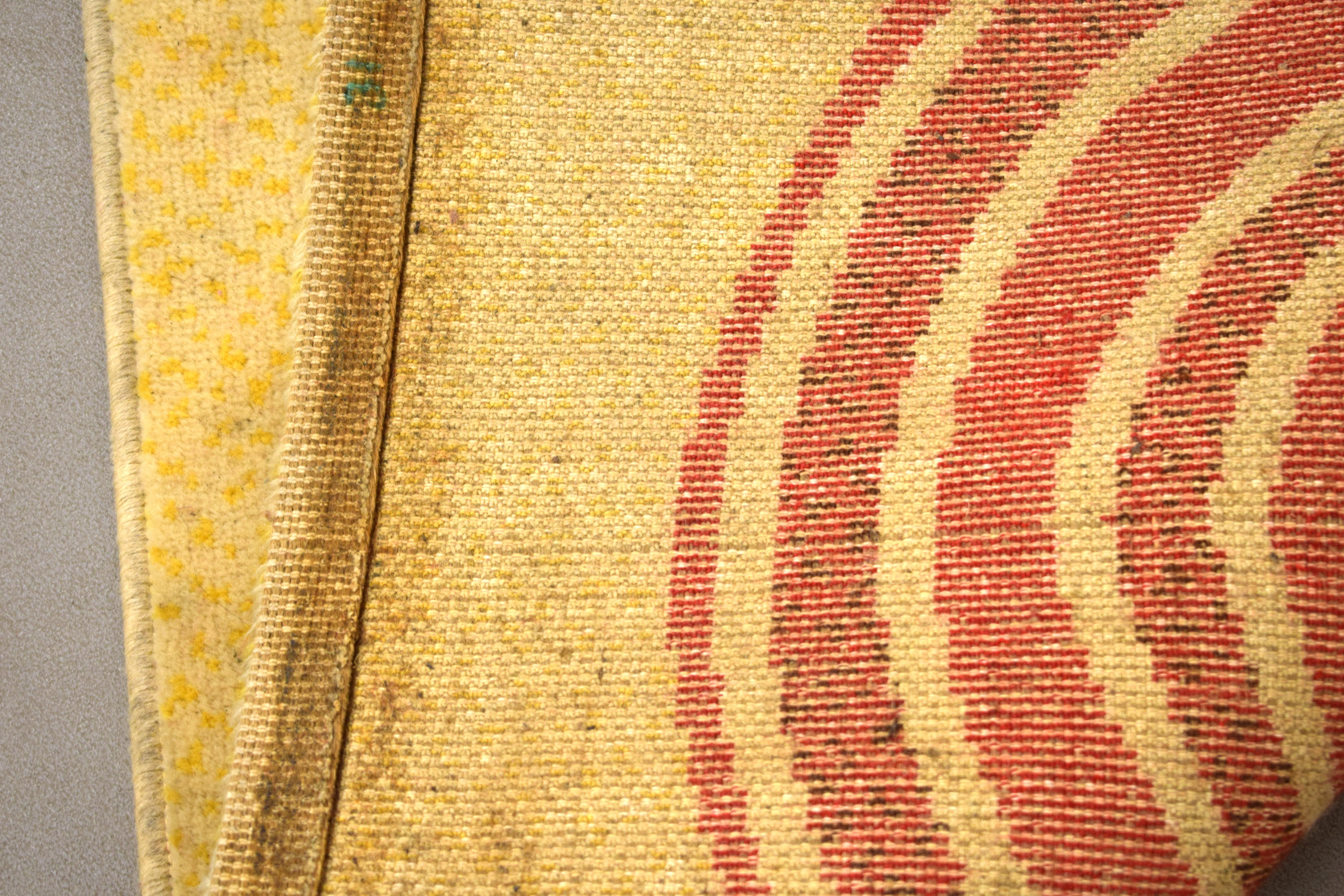 Laine Tapis en laine, Italie, années 1970. en vente