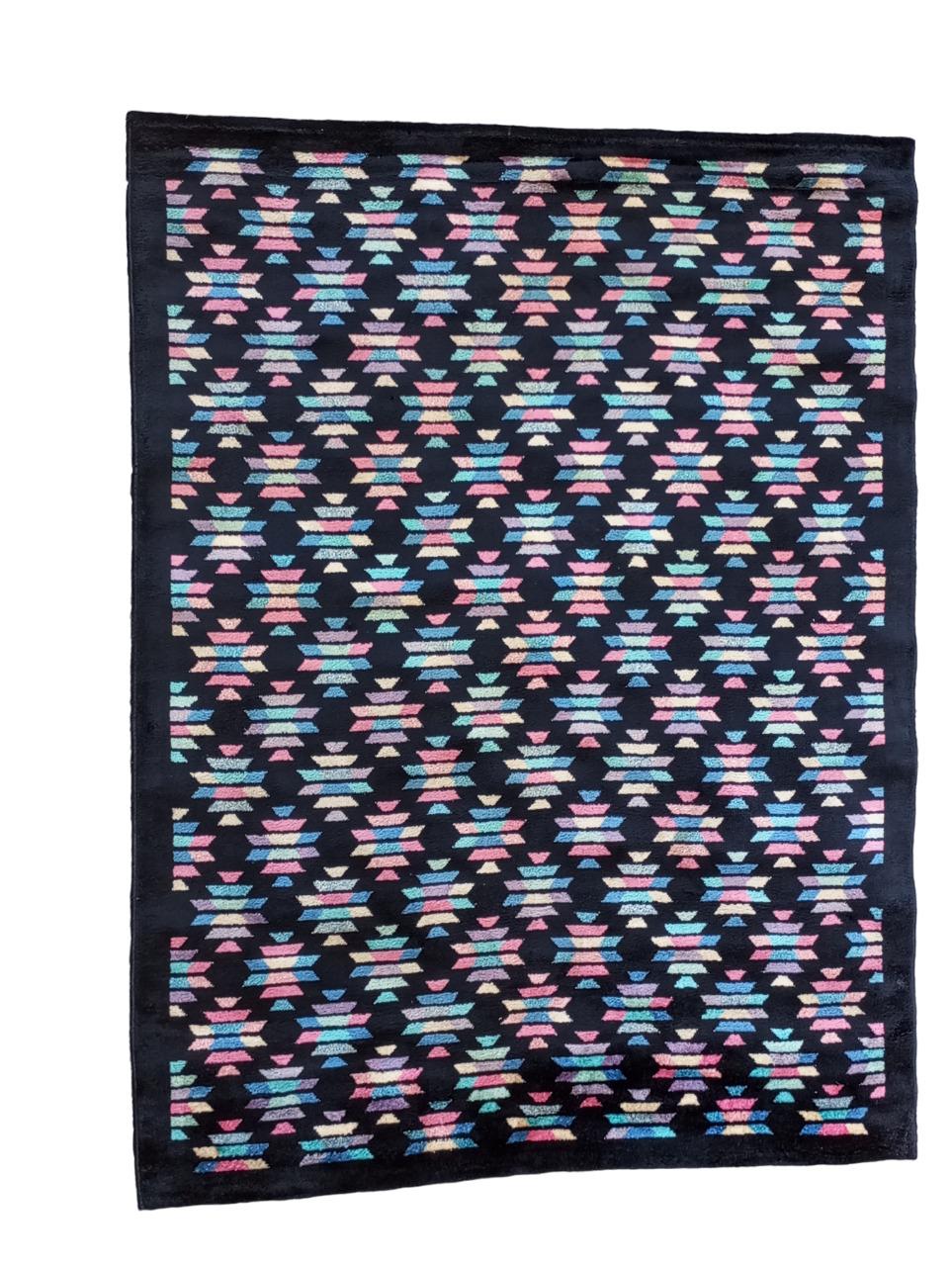 Tappeto in seta nero con disegni geometrici  anni ’70, Italia in vendita 1