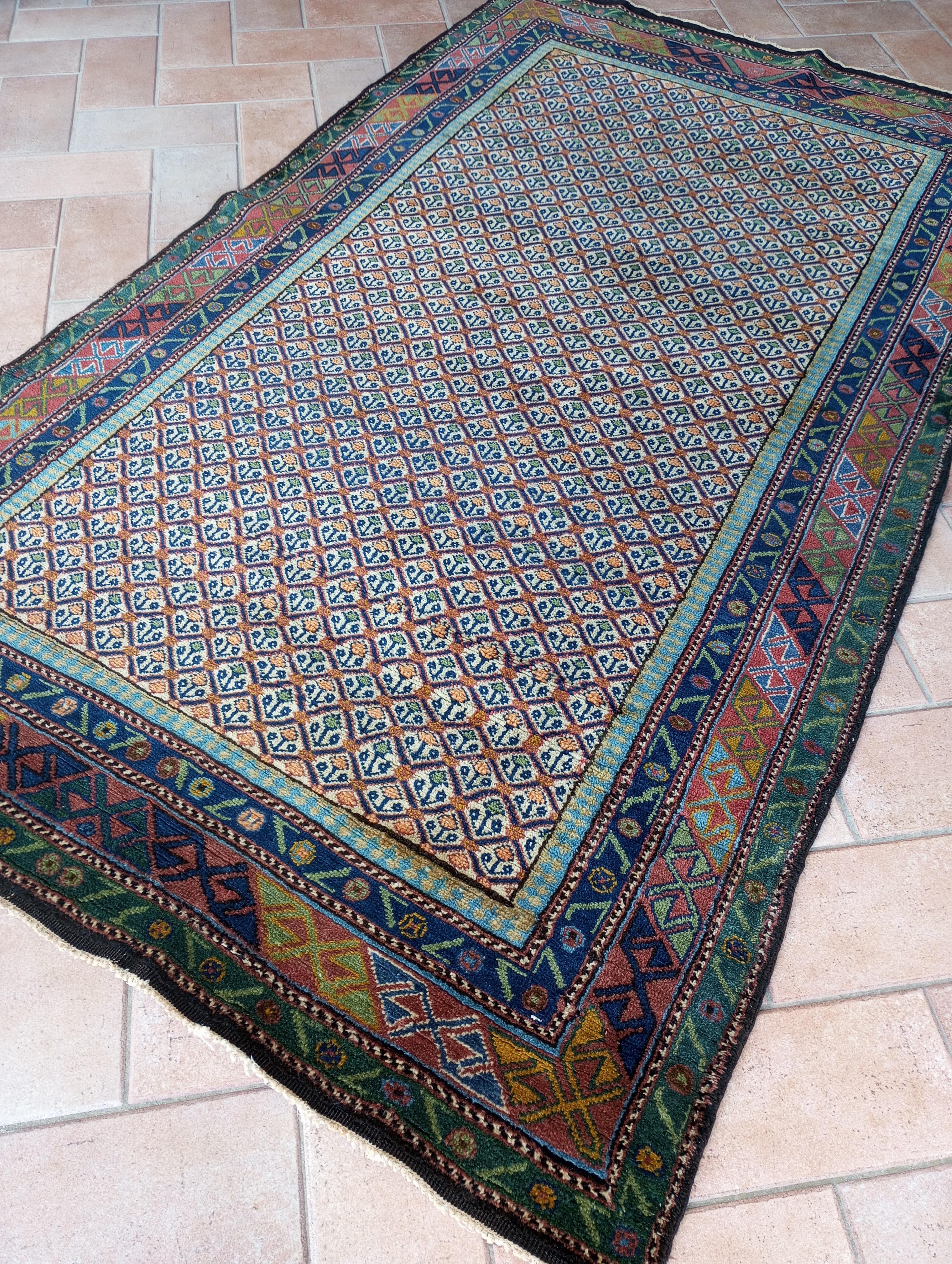 Indian hand-knotted wool rug 225 cm. x 128 cm. For Sale 8