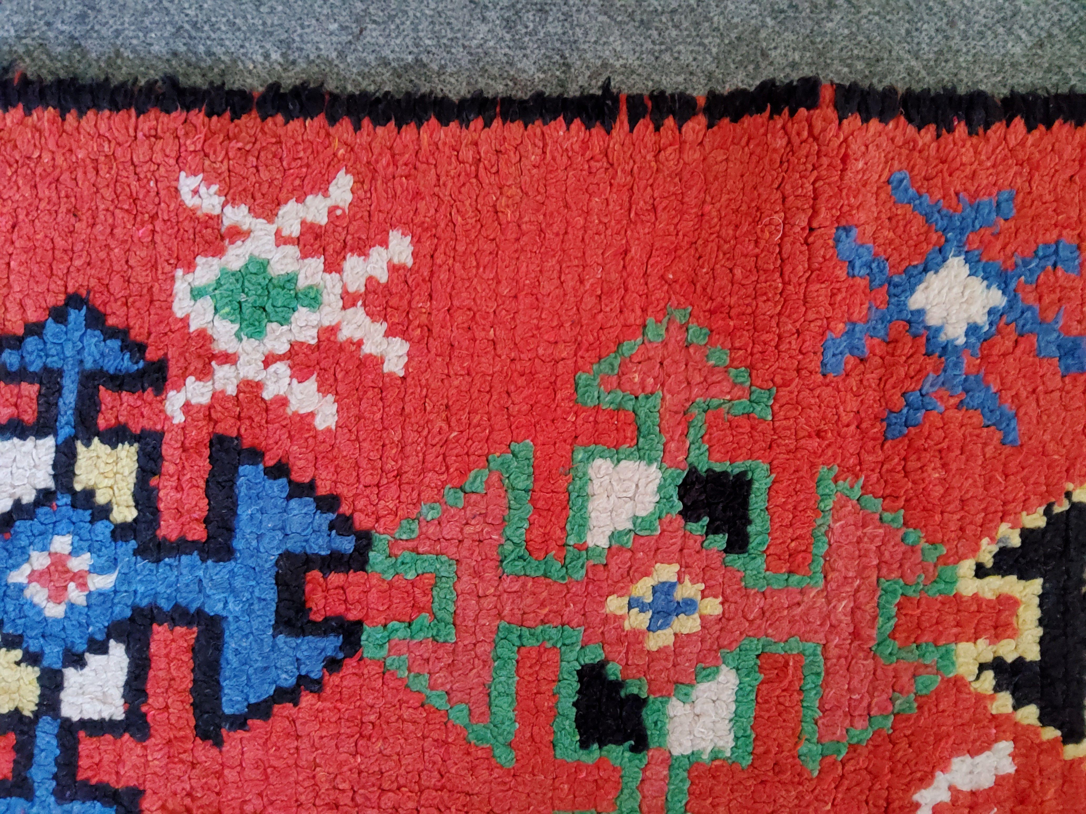 Marokkanischer Vintage Berberteppich Azilal Mehrfarbiger Wollteppich Natur (Wolle) im Angebot