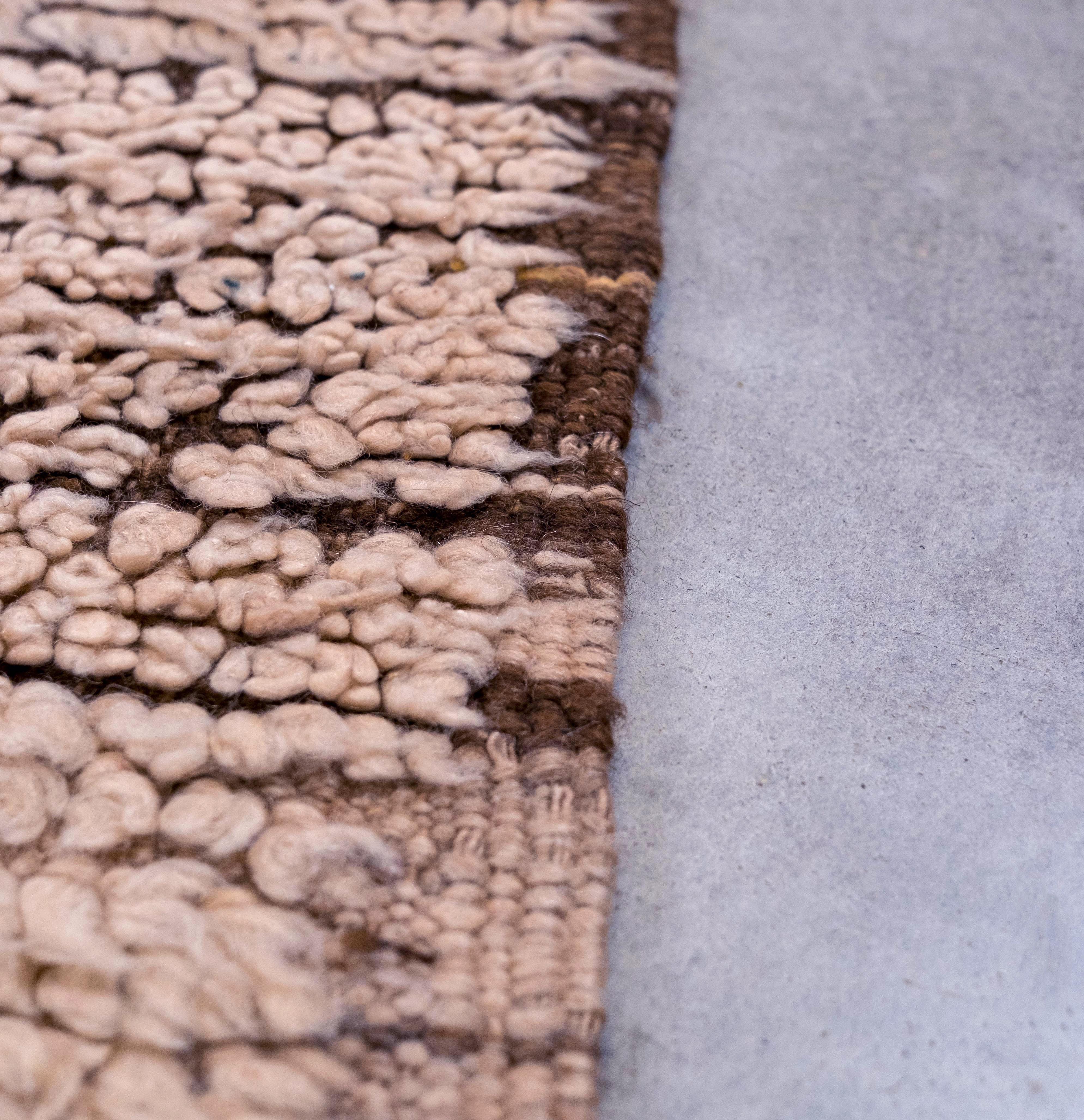 Marokkanischer Teppich, Azilal, Berber, Vintage, Wolle, Handarbeit, auf Lager im Angebot 4