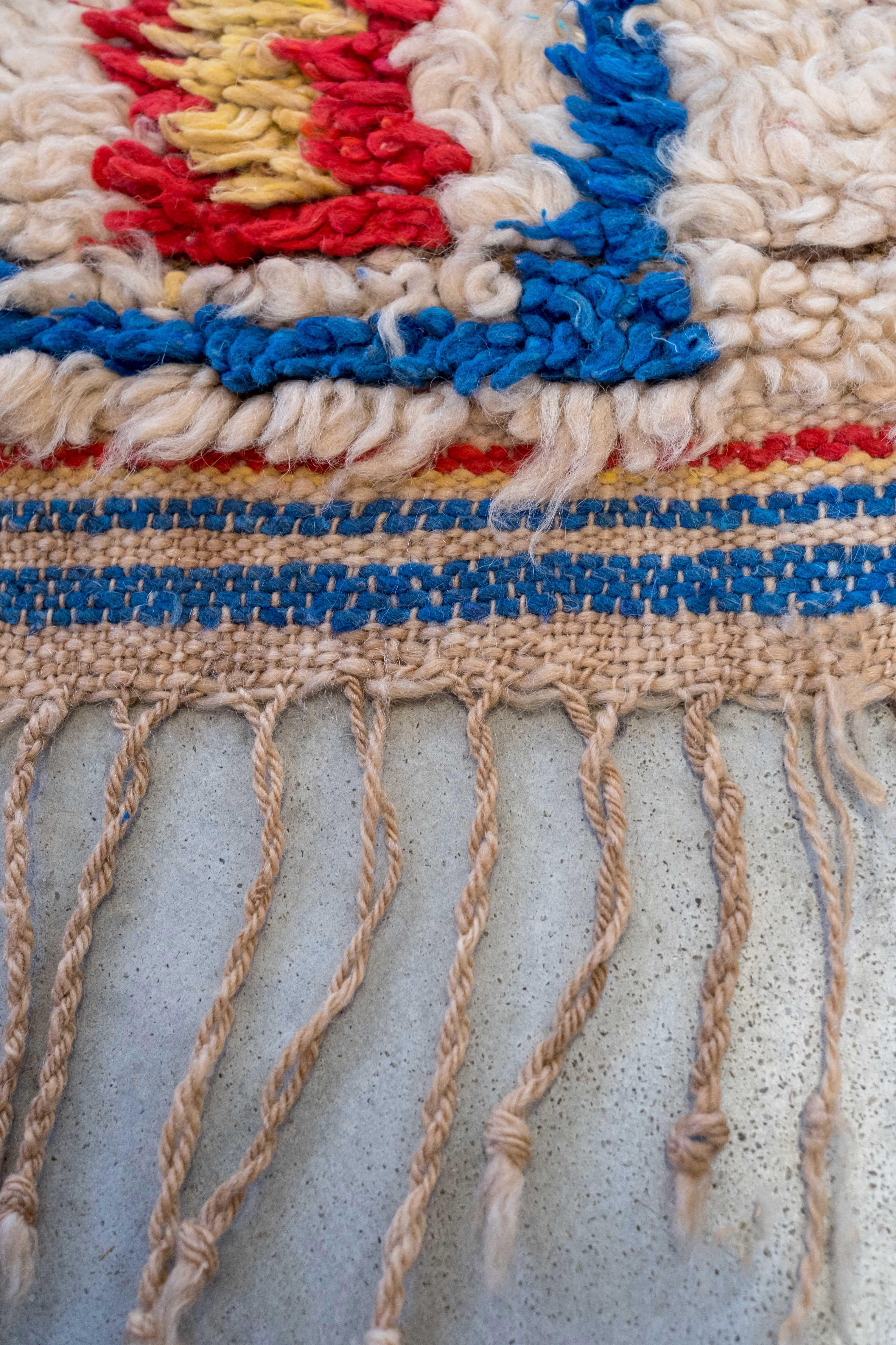 Marokkanischer Teppich, Azilal, Berber, Vintage, Wolle, Handarbeit, auf Lager im Angebot 1