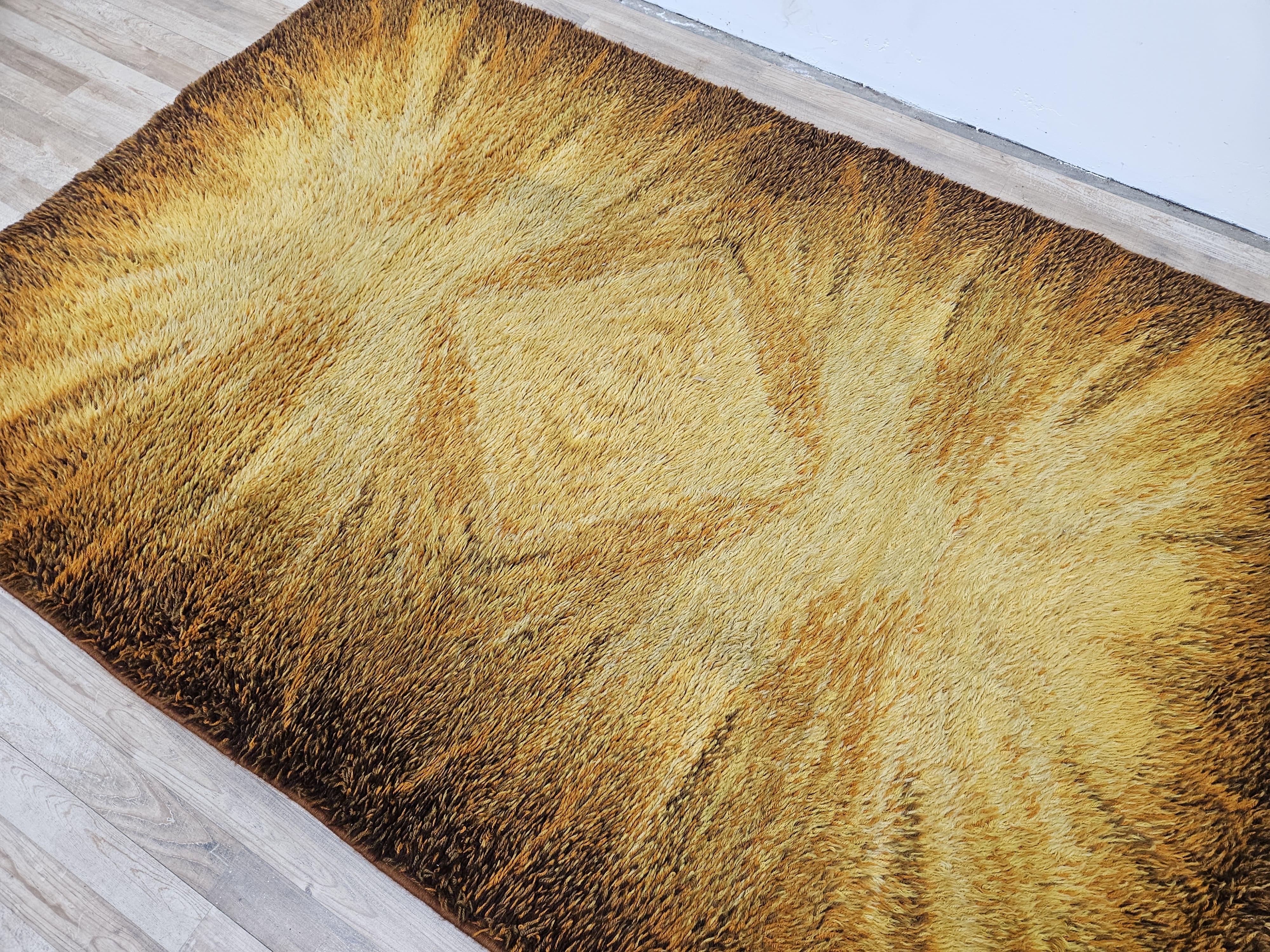 Menuette rug by Desso, Holland 1970s In Good Condition For Sale In Premariacco, IT