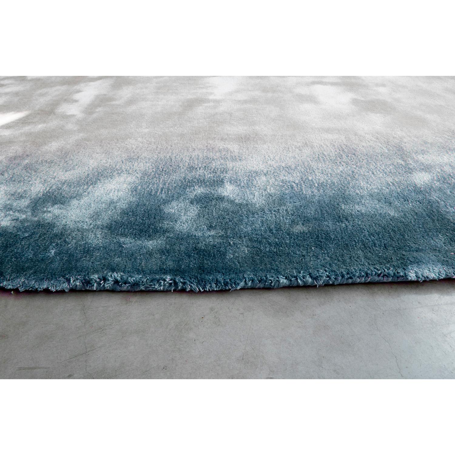 Tappeto Moderno Design Forma Organica Sfumato by Deanna Comellini 250x260cm In New Condition For Sale In Bologna, IT