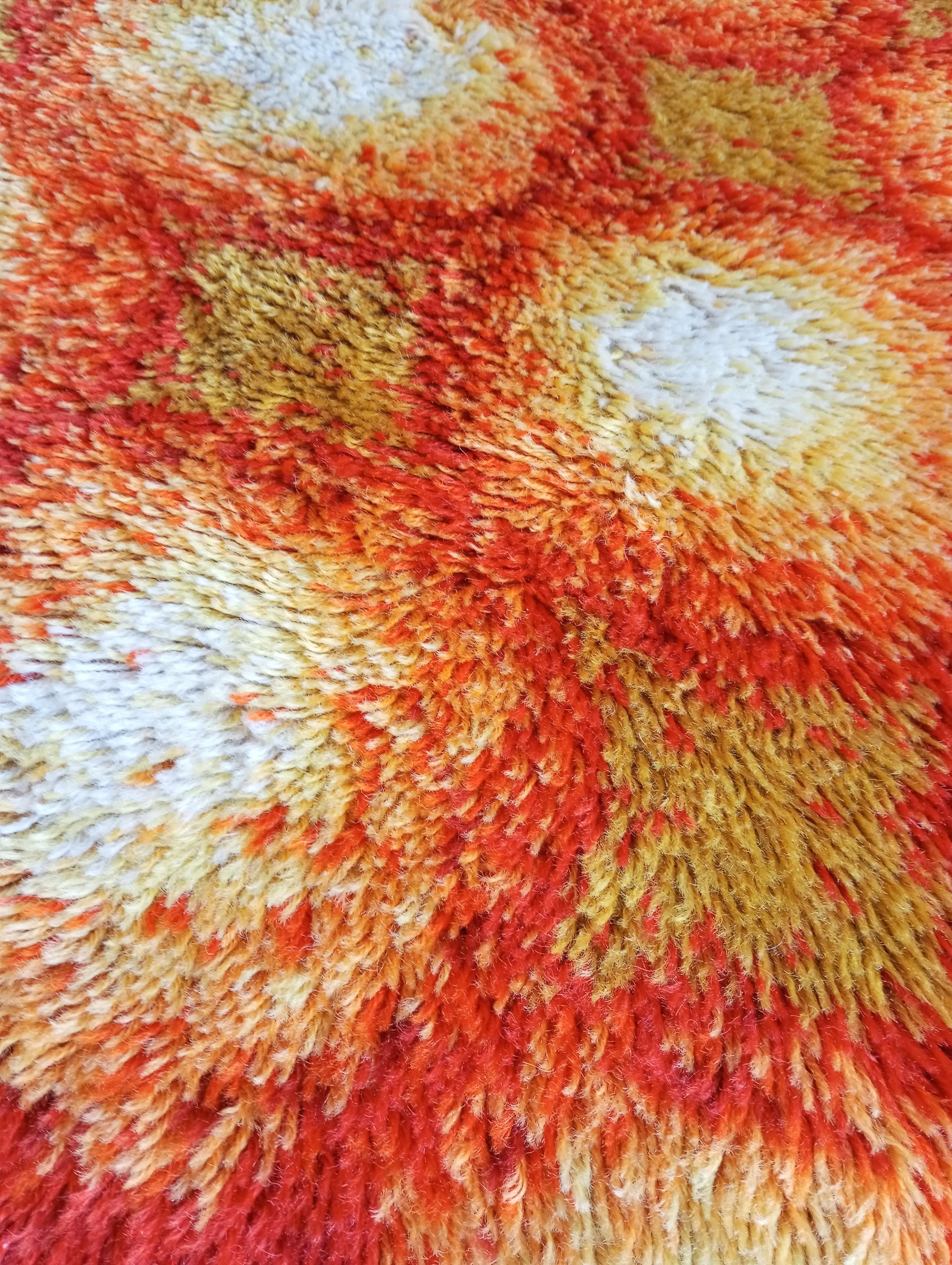 Late 20th Century Modern (Pop art) Rya wool rug - Sweden 1970s For Sale