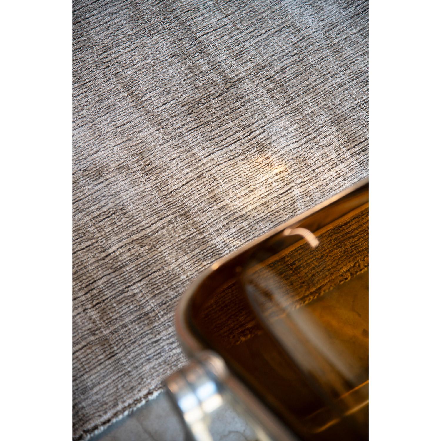 Tappeto moderno ultra resistente contract di Deanna Comellini in Stock 200x300cm In condizioni Nuovo in vendita a Bologna, IT