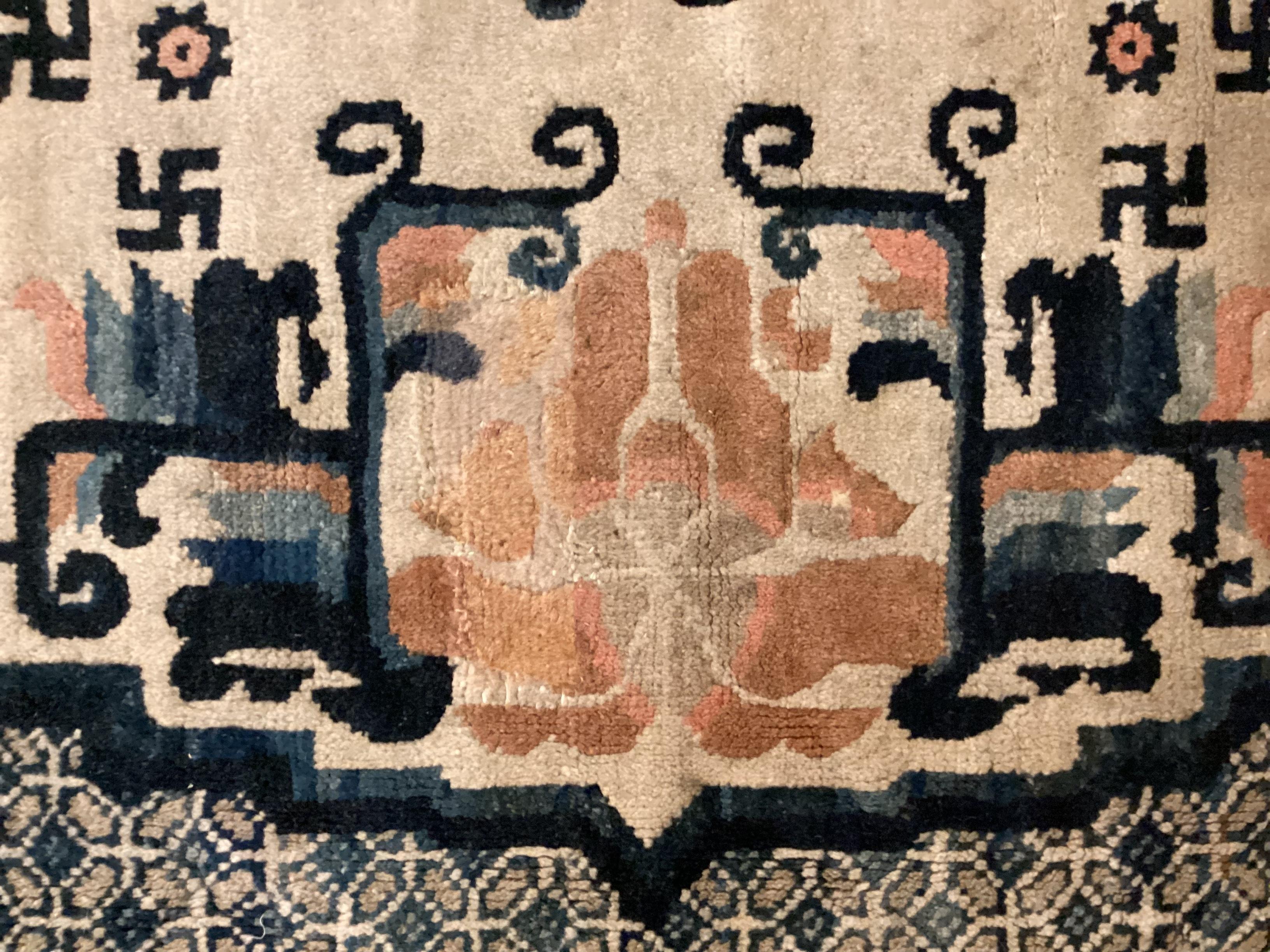 Tapis mongol en laine noué à la main cm. 360 x 320 en vente 3