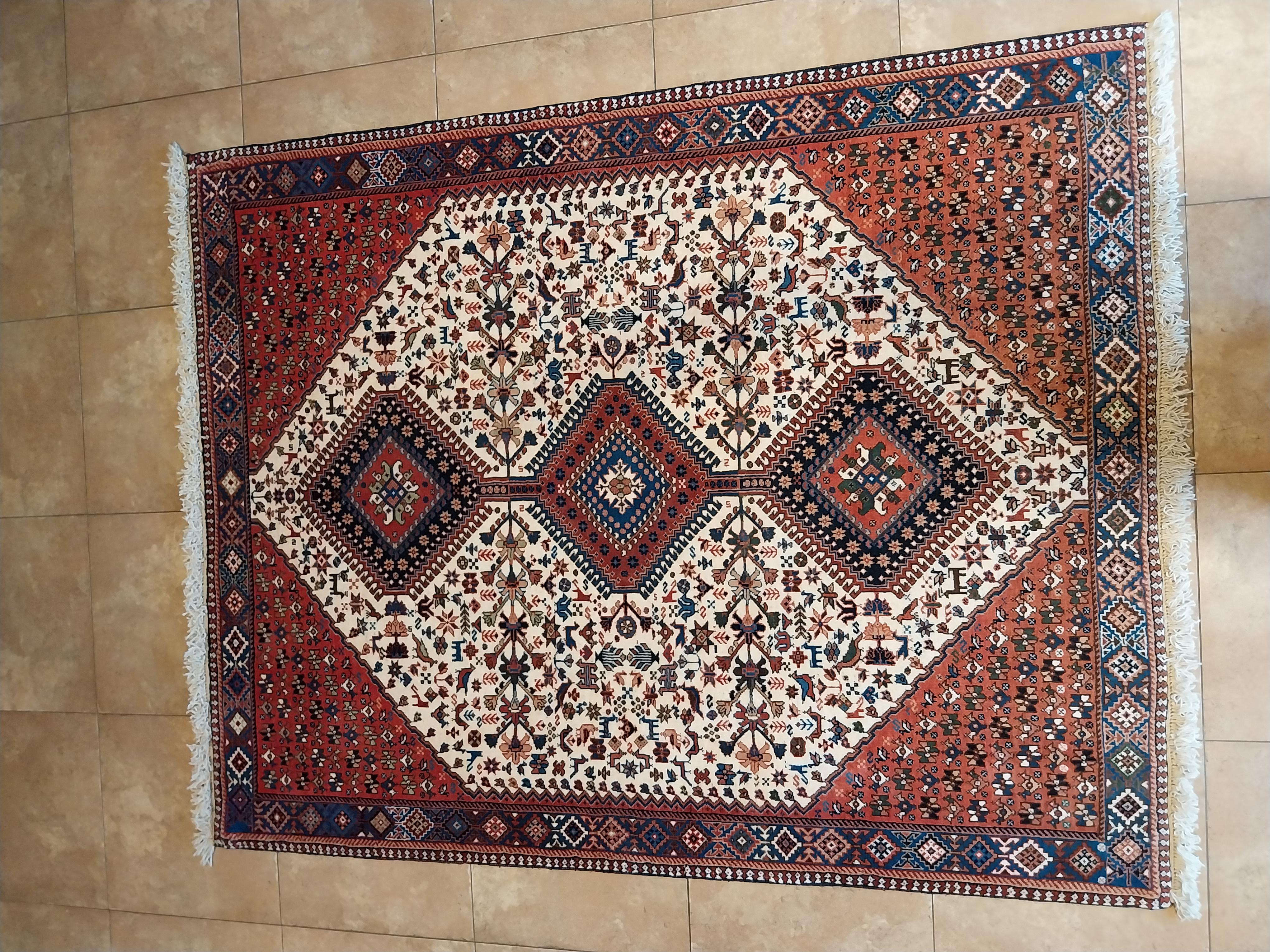Hand-knotted Persian rug with geometric medallion Yalameh Rug For Sale 4