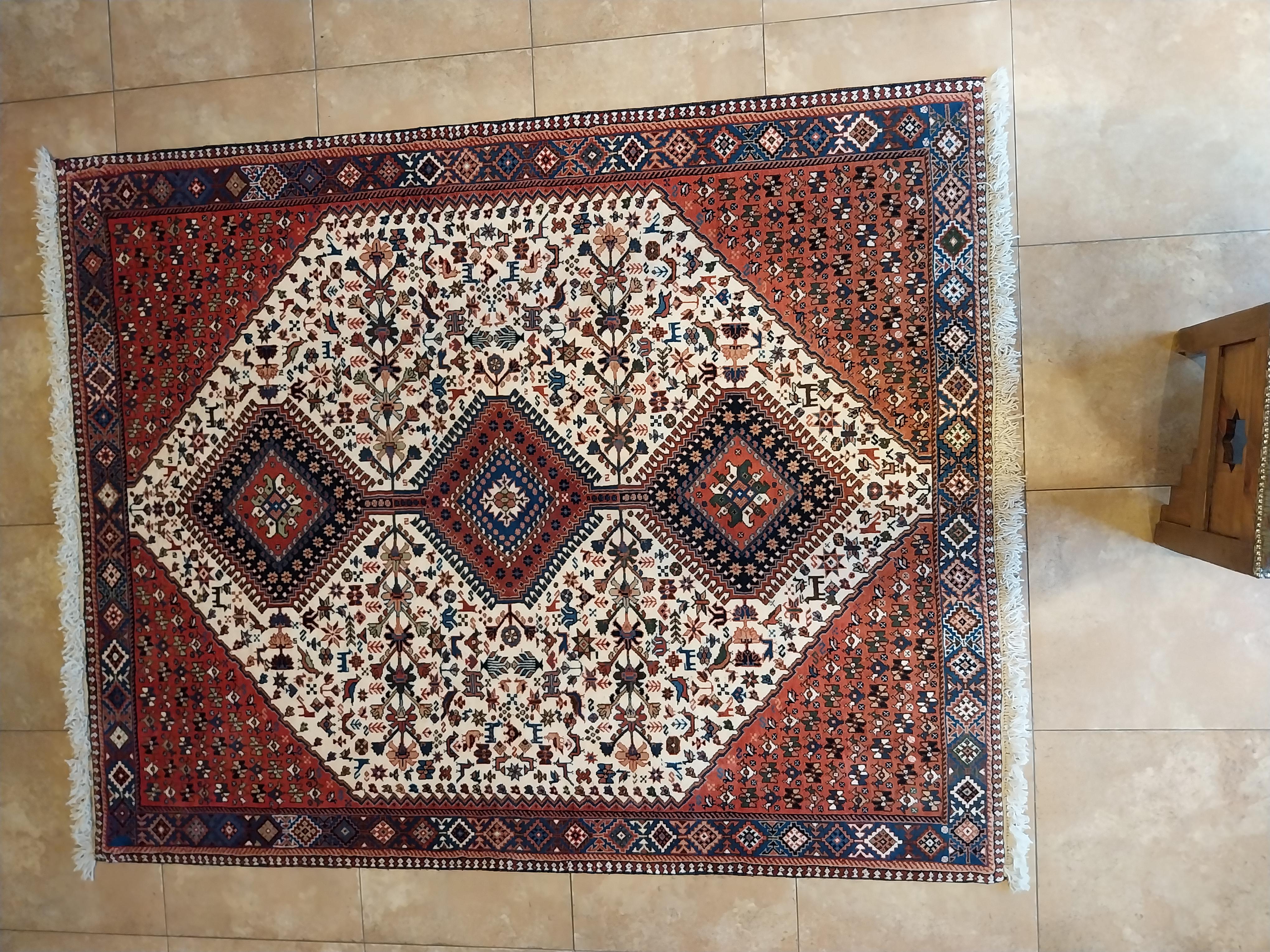 Hand-knotted Persian rug with geometric medallion Yalameh Rug For Sale 5