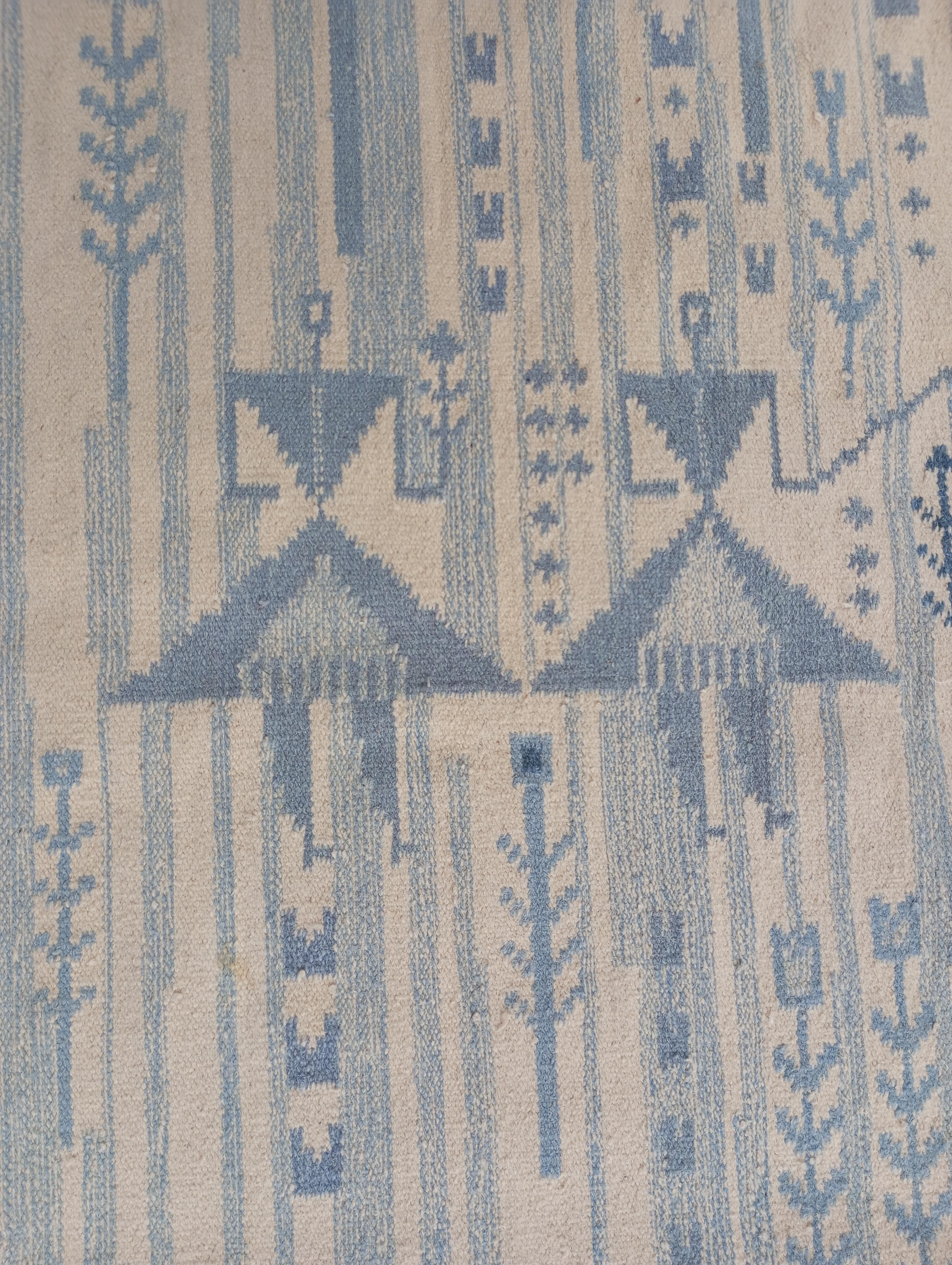 Rölakan wool rug with horses and girl. Swedish design, 1960s For Sale 4