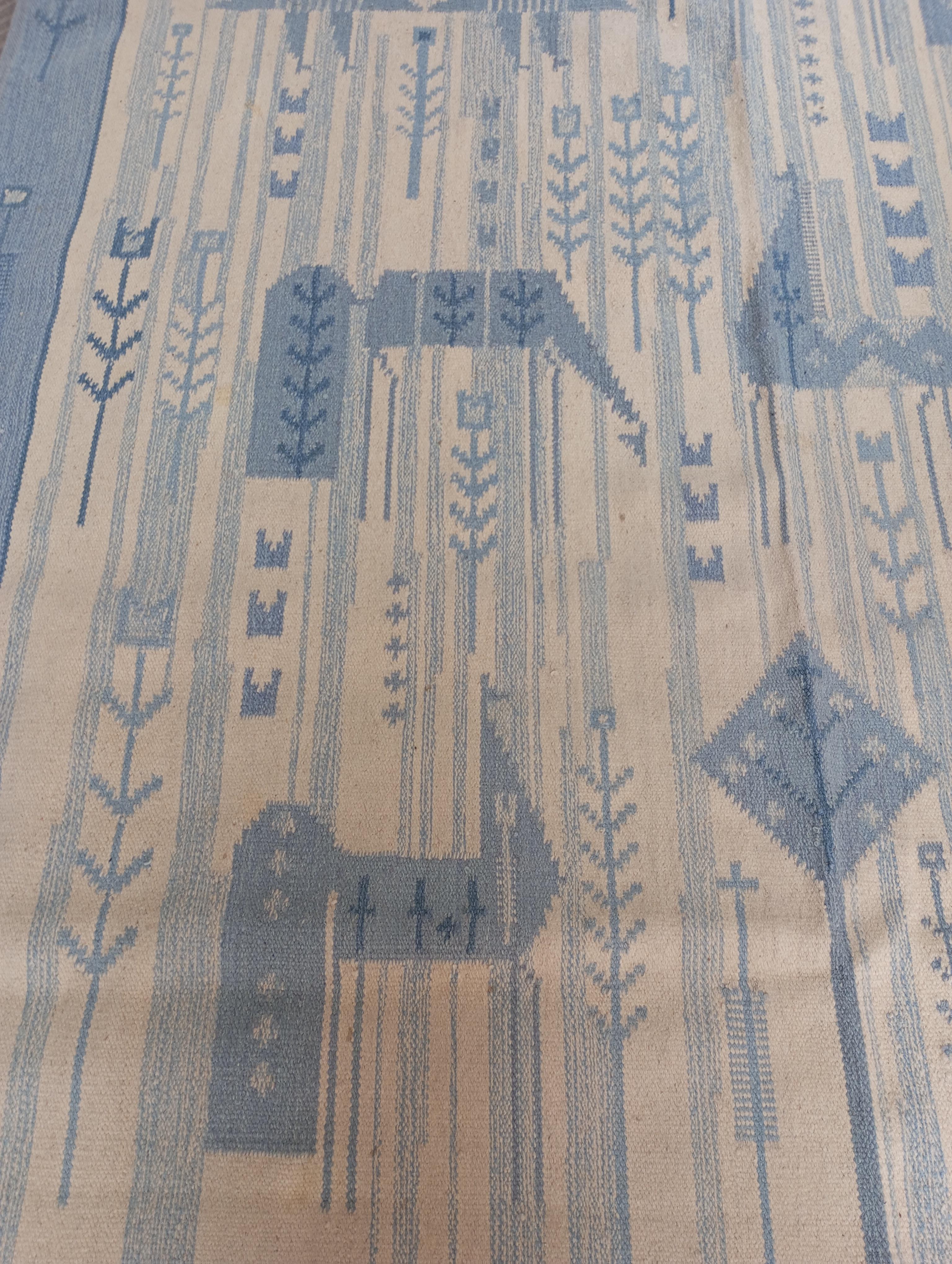 Rölakan wool rug with horses and girl. Swedish design, 1960s In Good Condition For Sale In Firenze, FI