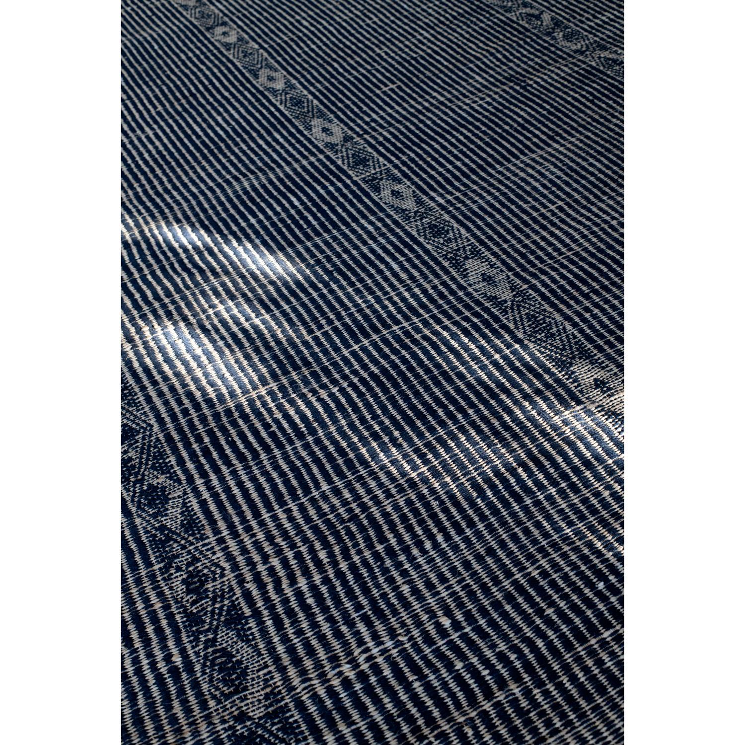 Tissage Tappeto stuoia juta blu bianco design by Deanna Comellini En stock 300x400cm en vente