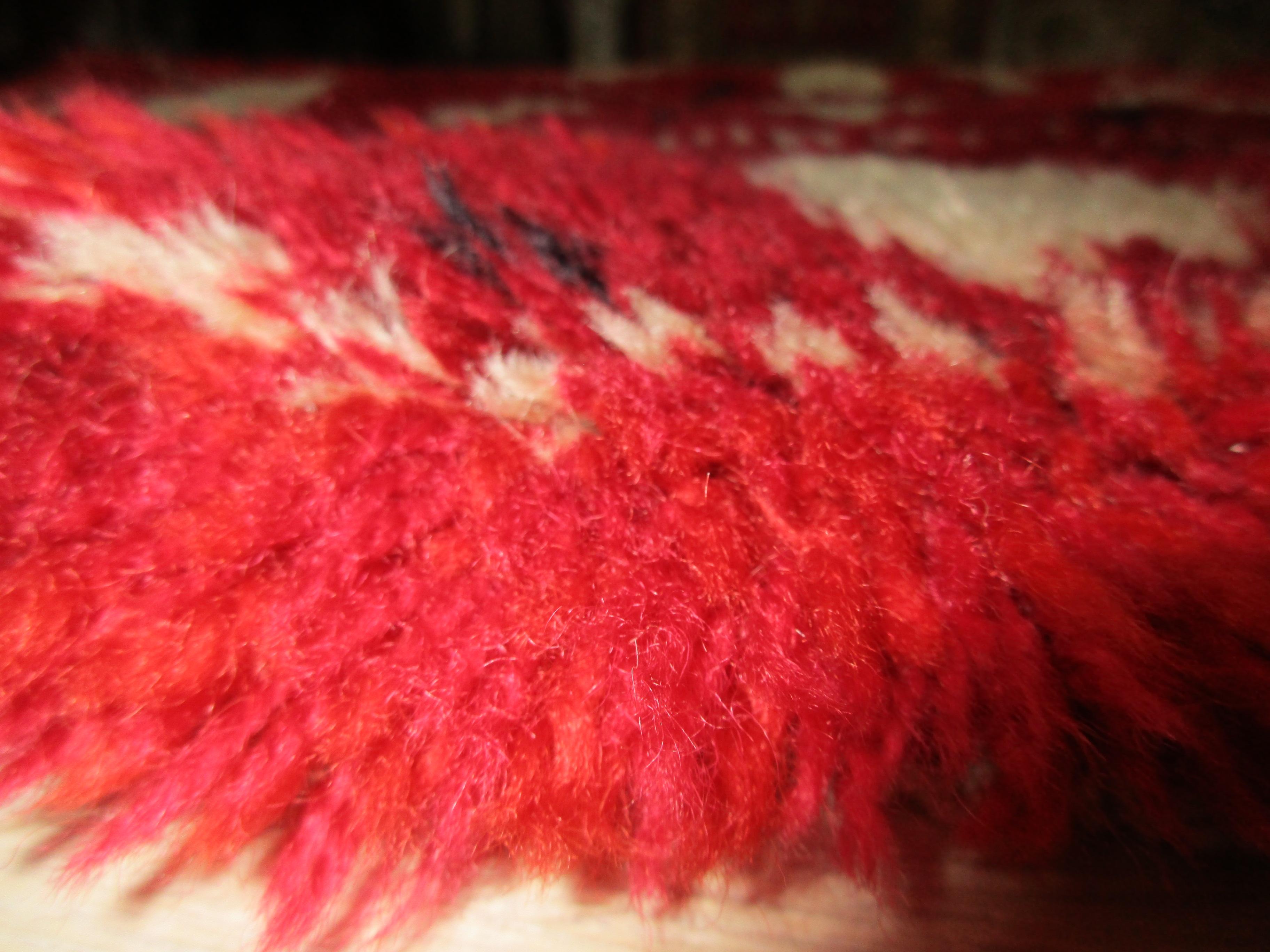 Swedish hand-knotted wool rug 1960s For Sale 4