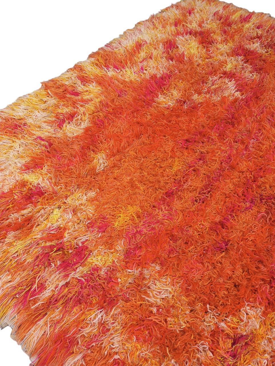 Hand-Knotted Swedish hand-knotted wool rug 1960s For Sale