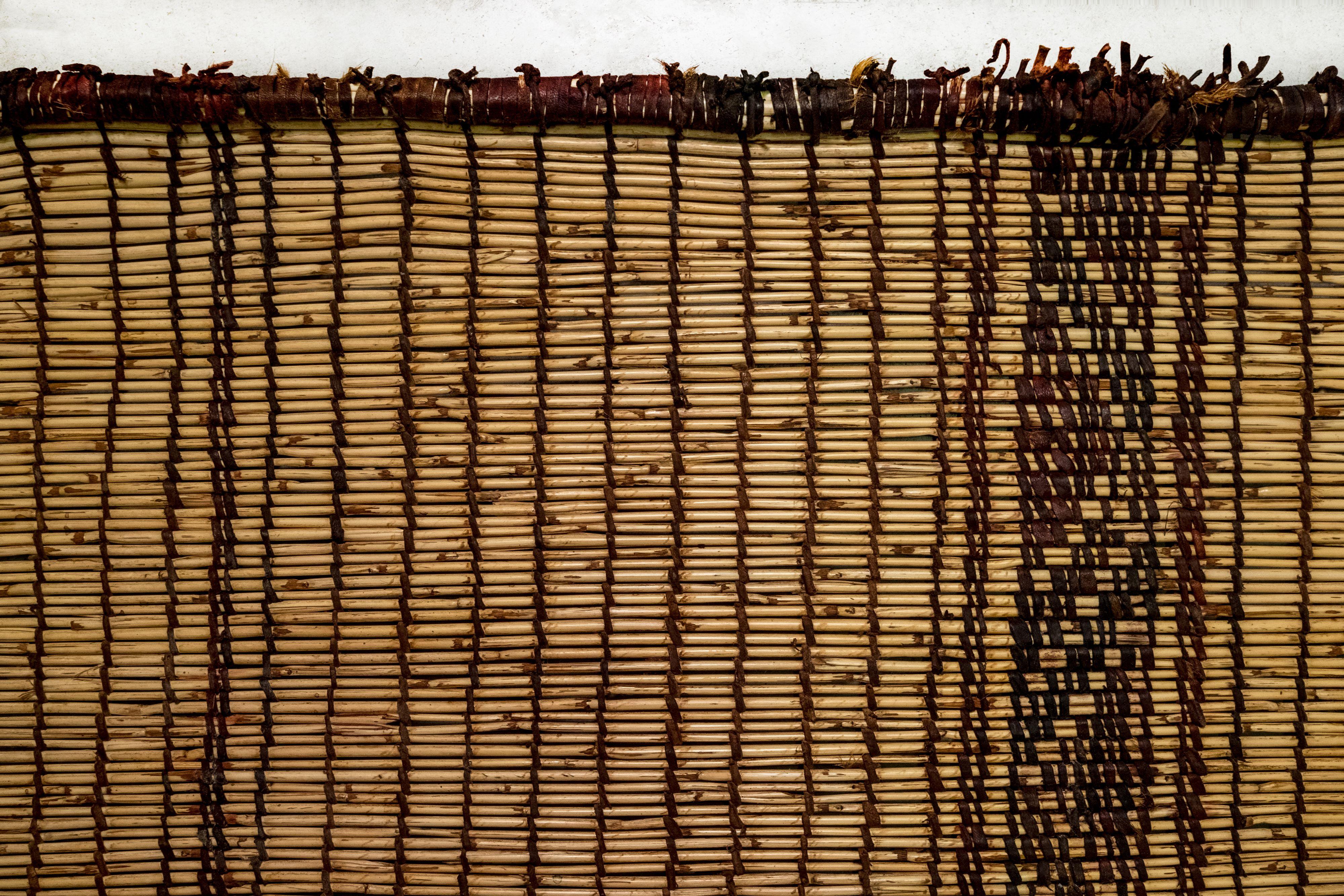 Vintage Brown Saharian Tuareg Mat Rug from Mauritania in Wood and Leather For Sale 1