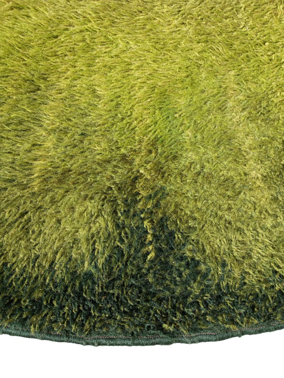 Alfombra redonda verde Dinamarca 1970s Desso en venta 1