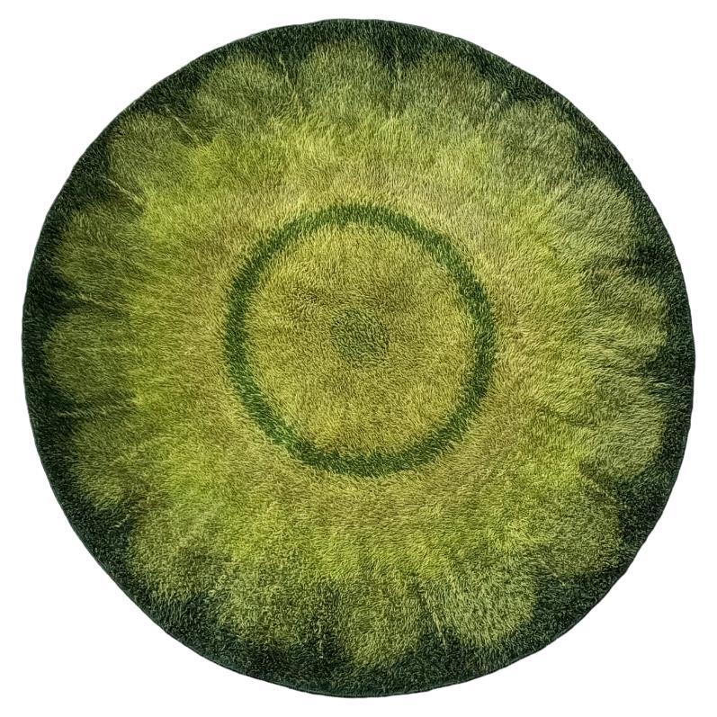 Green round rug Denmark 1970s Desso