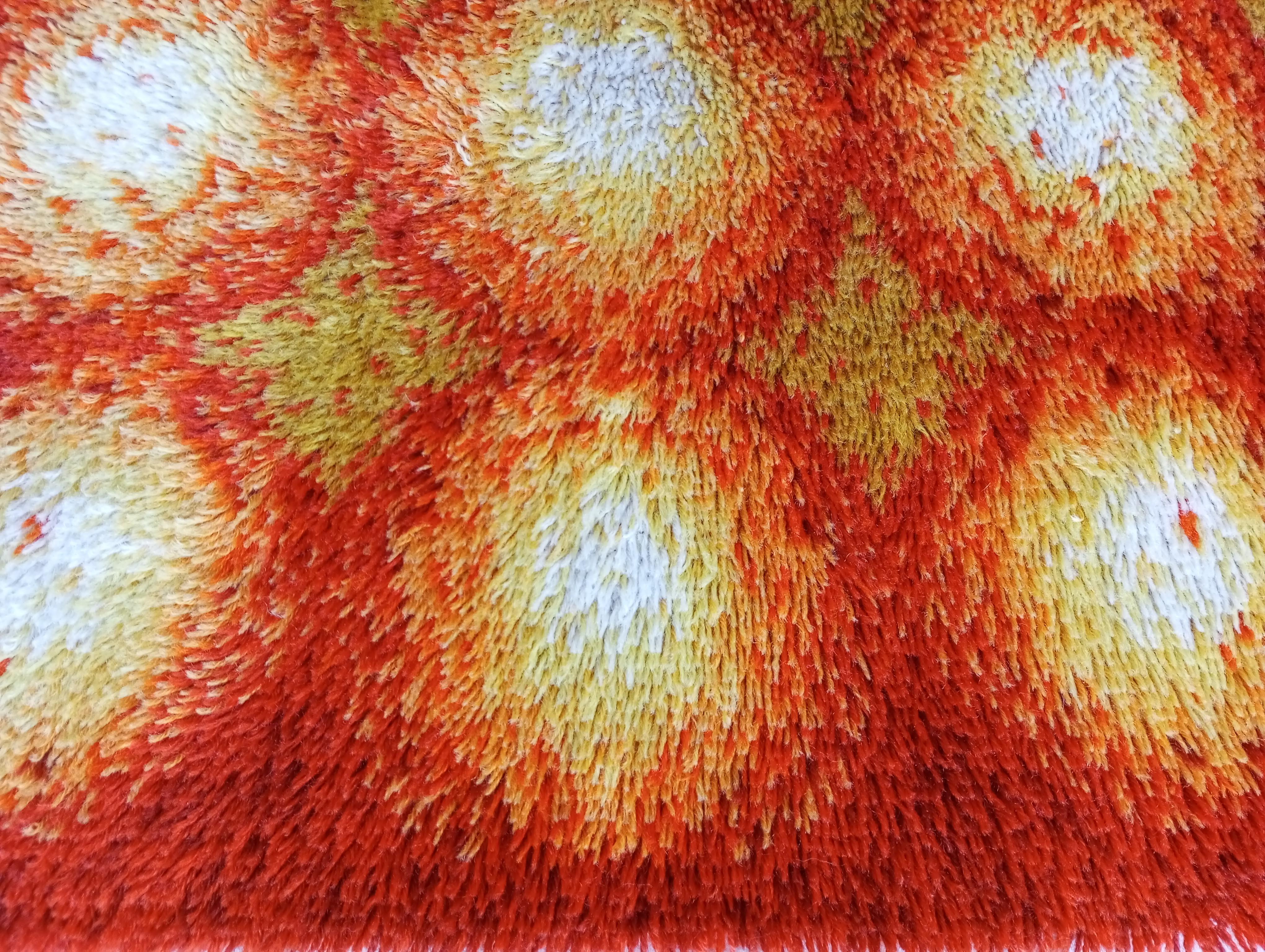 Vintage carpet Ege Taepper Rya (Pop art), Denmark 1970s For Sale 5