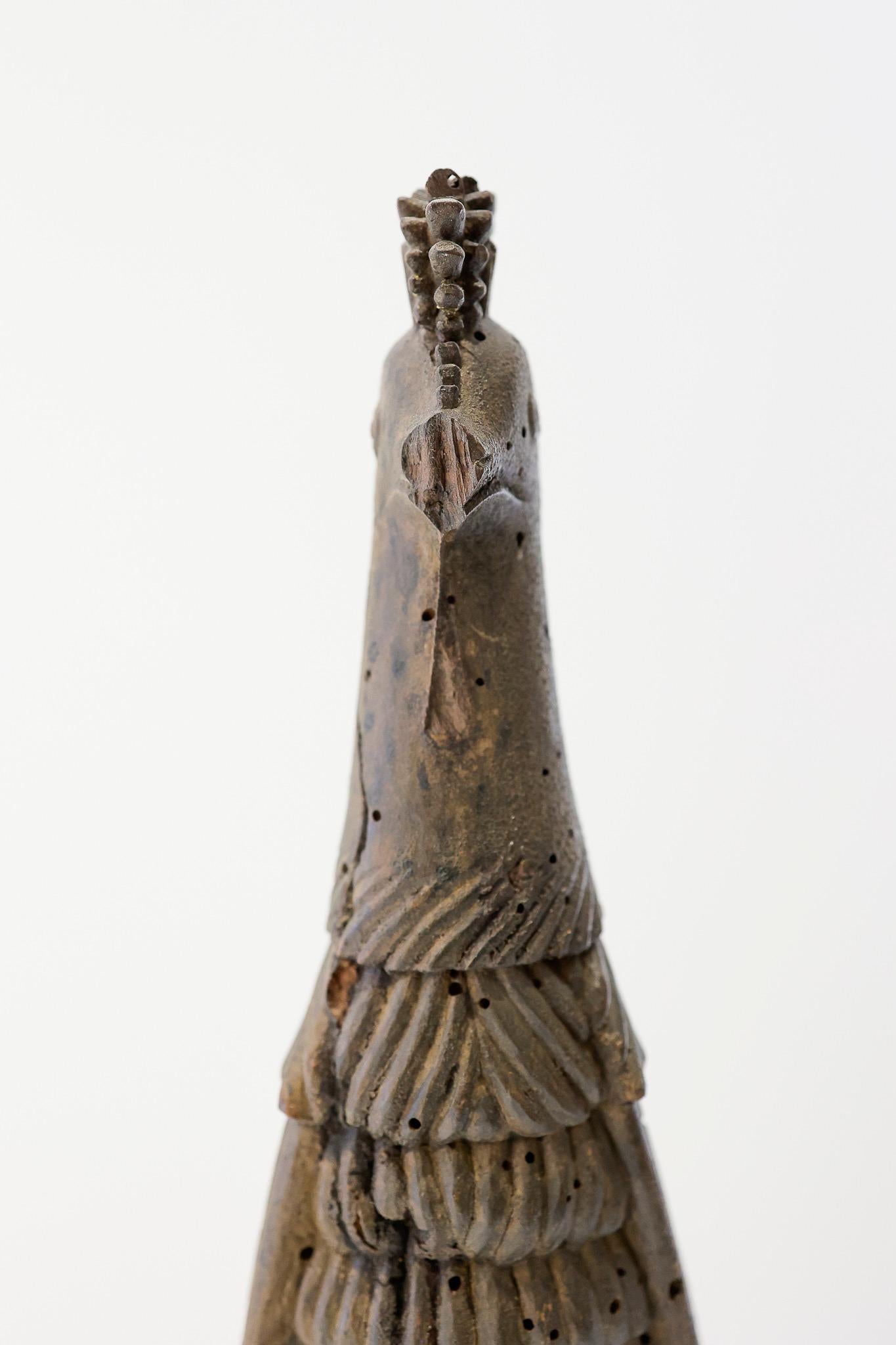 Wood Tappo di botte in legno con tracce di policromia - Francia XVIII secolo For Sale