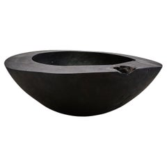 Unico Tara One 1 Vessel - Scultura contemporanea in Wood nero di Megarisiotis