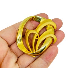 TARA signed vintage gold tone designer brooch