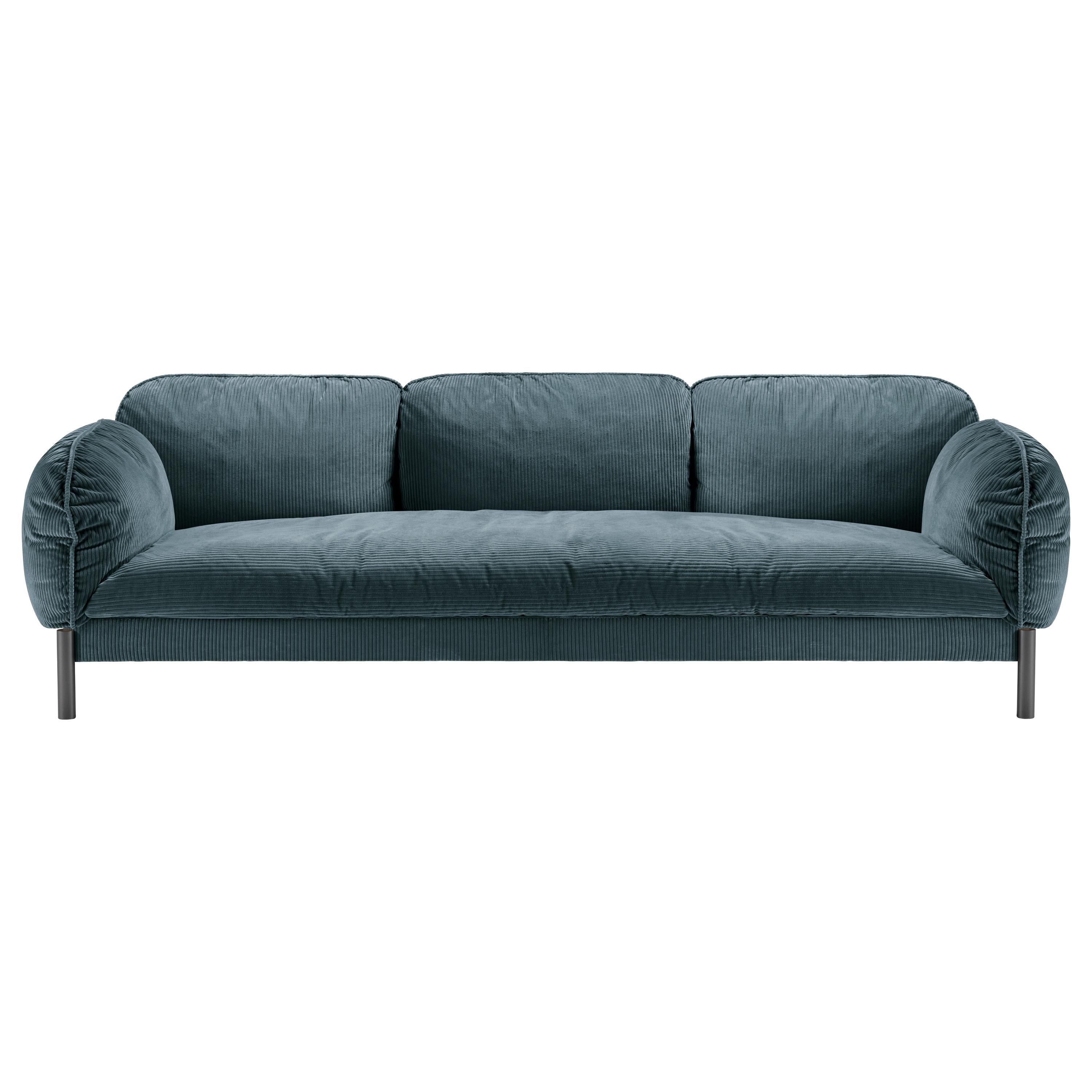 Tarantino Dreisitzer-Sofa aus blauem Stoff mit schwarz-goldenen Beinen