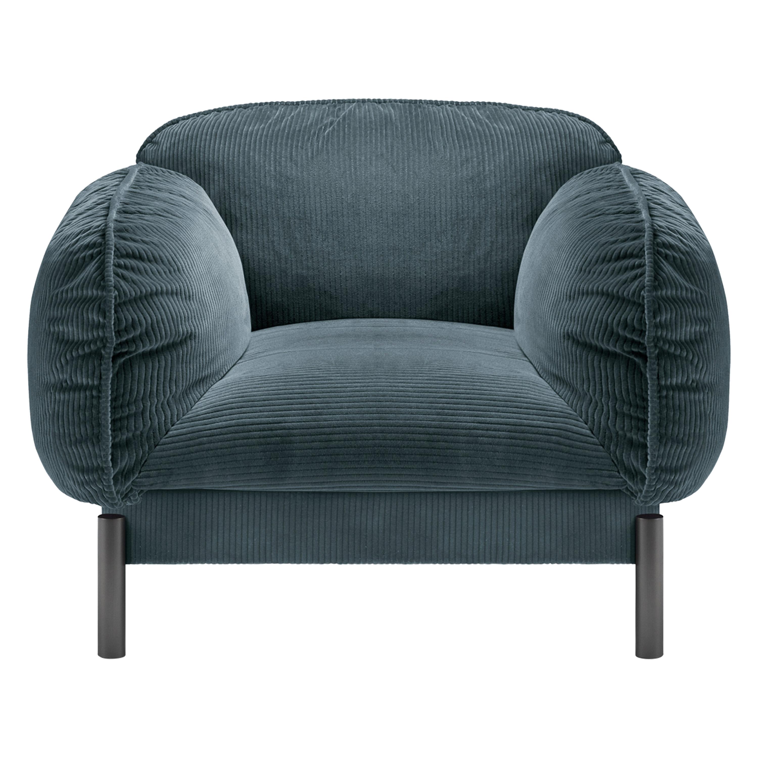 Fauteuil de salon Tarantino en tissu bleu avec pieds en or noir