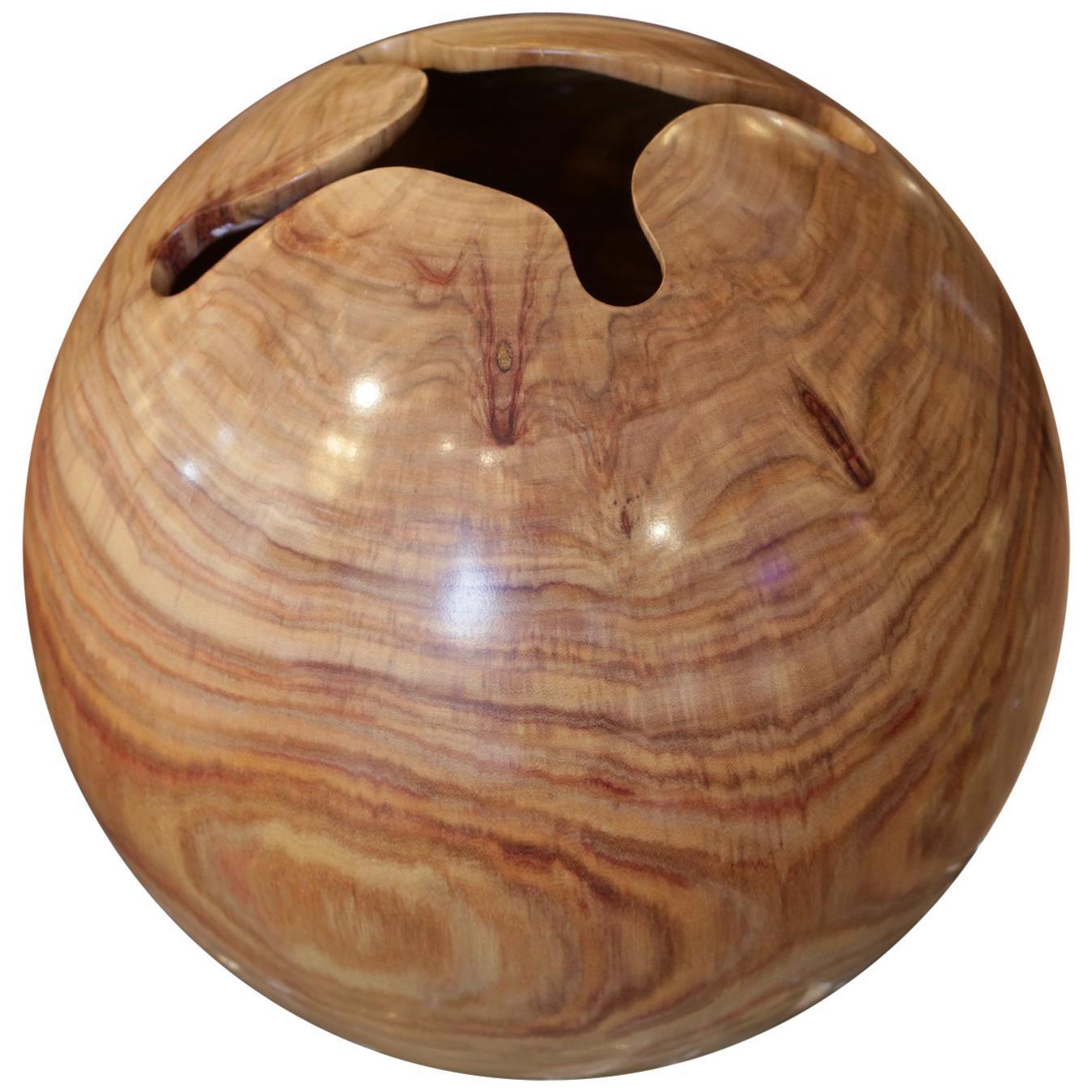 Tarara Amaria-Kugelskulptur im Angebot