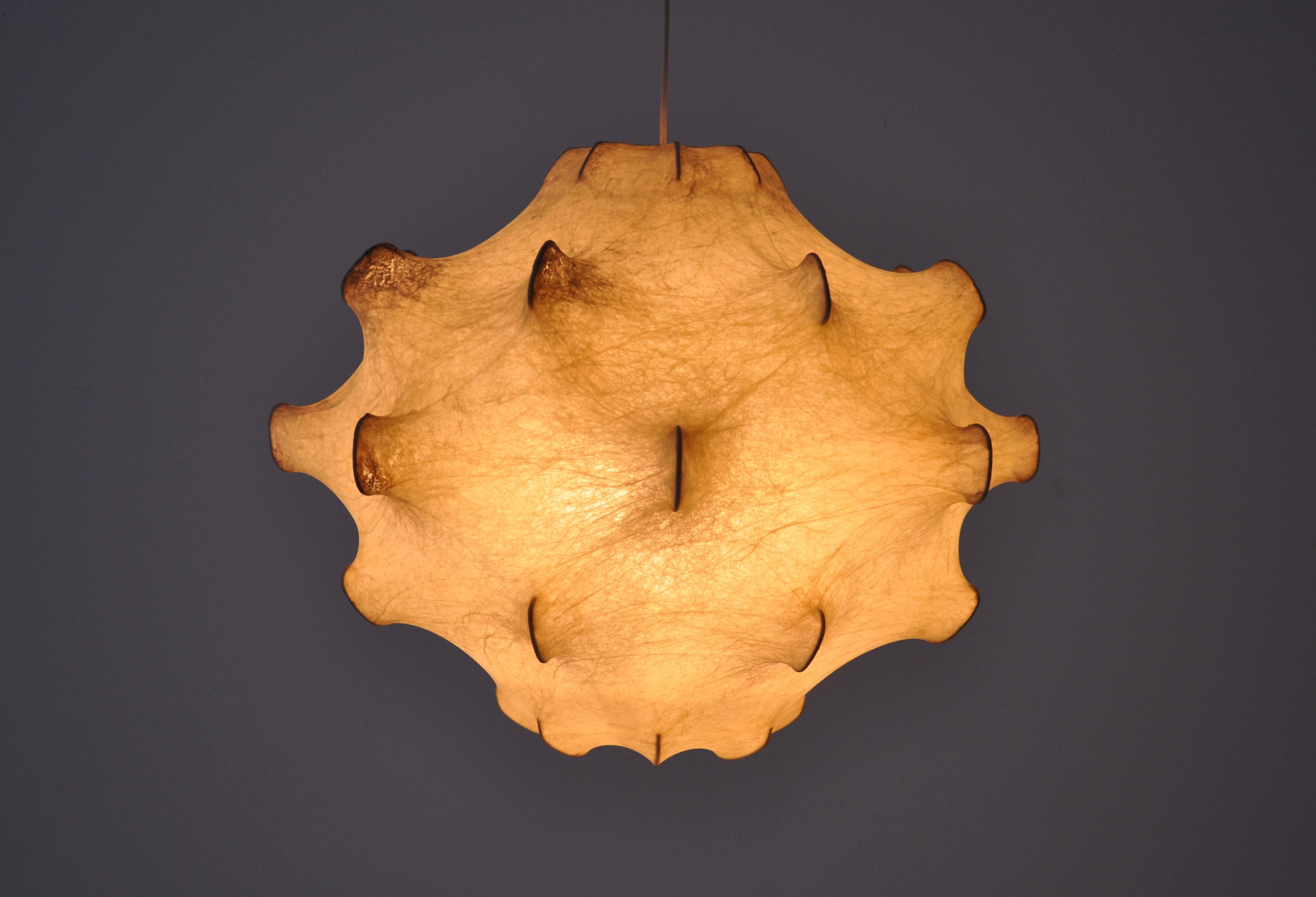 Taraxacum hanging lamp by Achille & Pier Giacomo Castiglioni for Flos, 1960s In Distressed Condition For Sale In bruxelles, BE