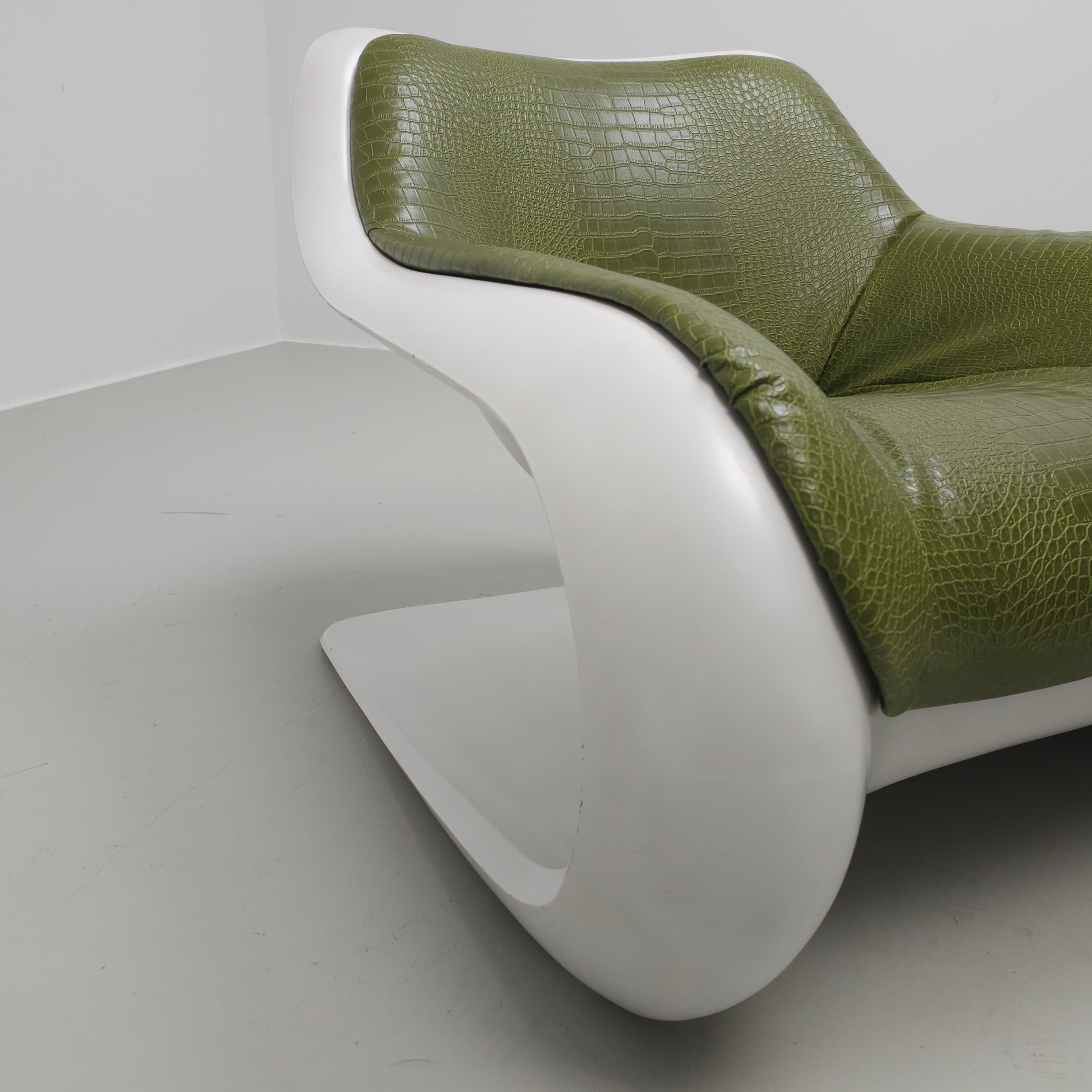 Molded Targa chair by Klaus Uredat, for Horn Collection For Sale