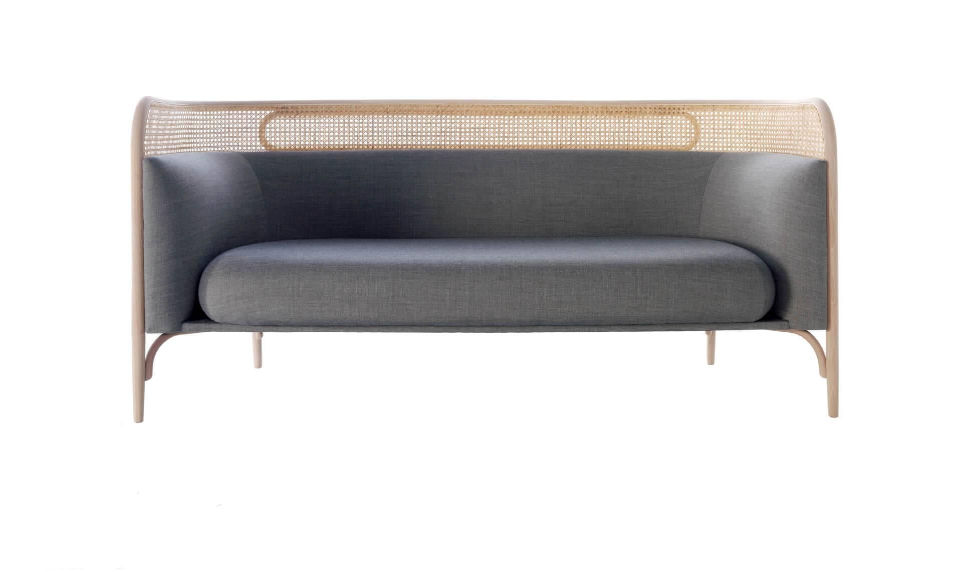 Our collection of upholstery suggests a new concept of comfort designed by Gamfratesi, the Italian-Danish designer duo Stine Gam and Enrico Fratesi. Targa is a family consisting of an elegant two-seat (160 cm) or three-seat (200 cm) sofa, an
