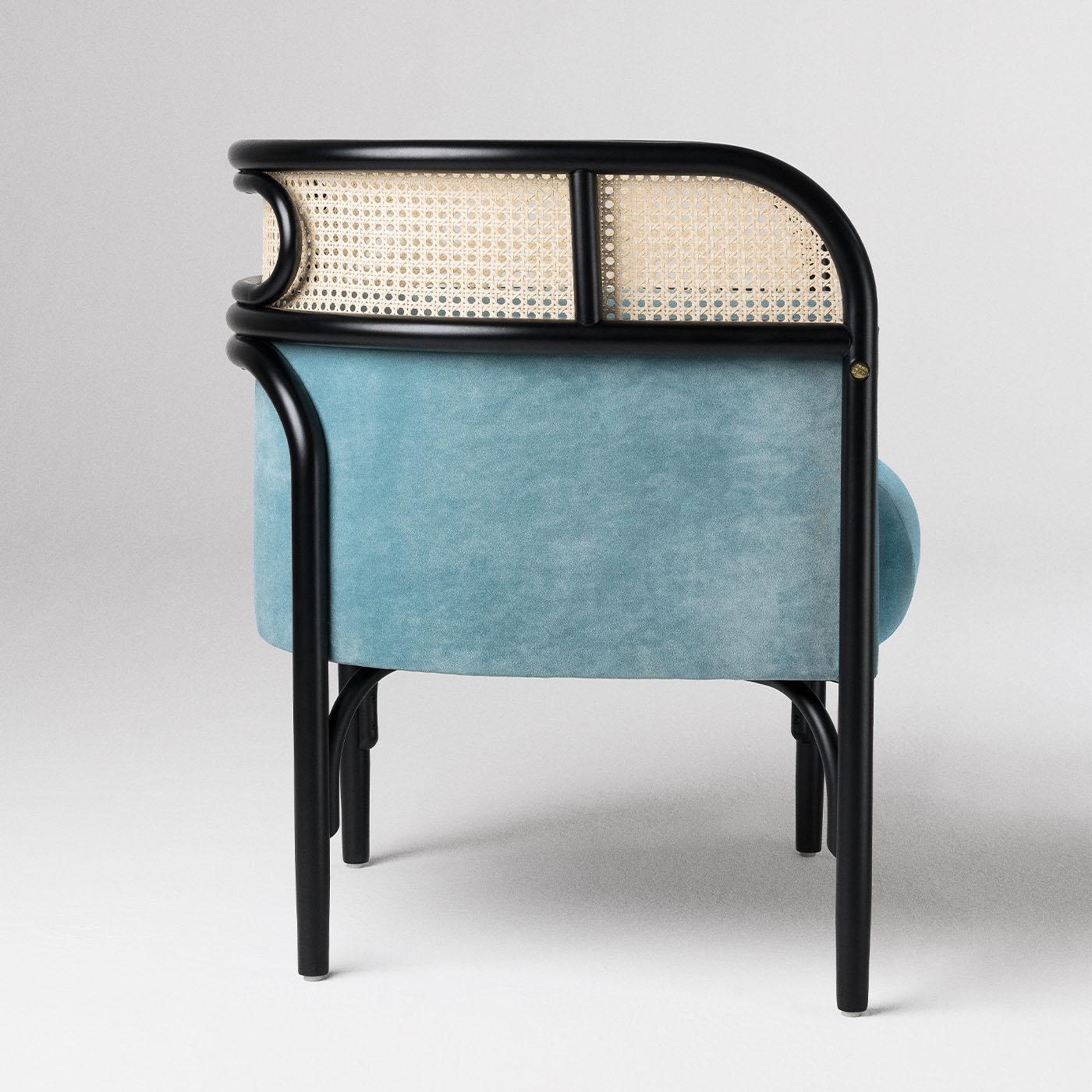 Targa Petit Hellblauer Samt-Sessel im Angebot 5