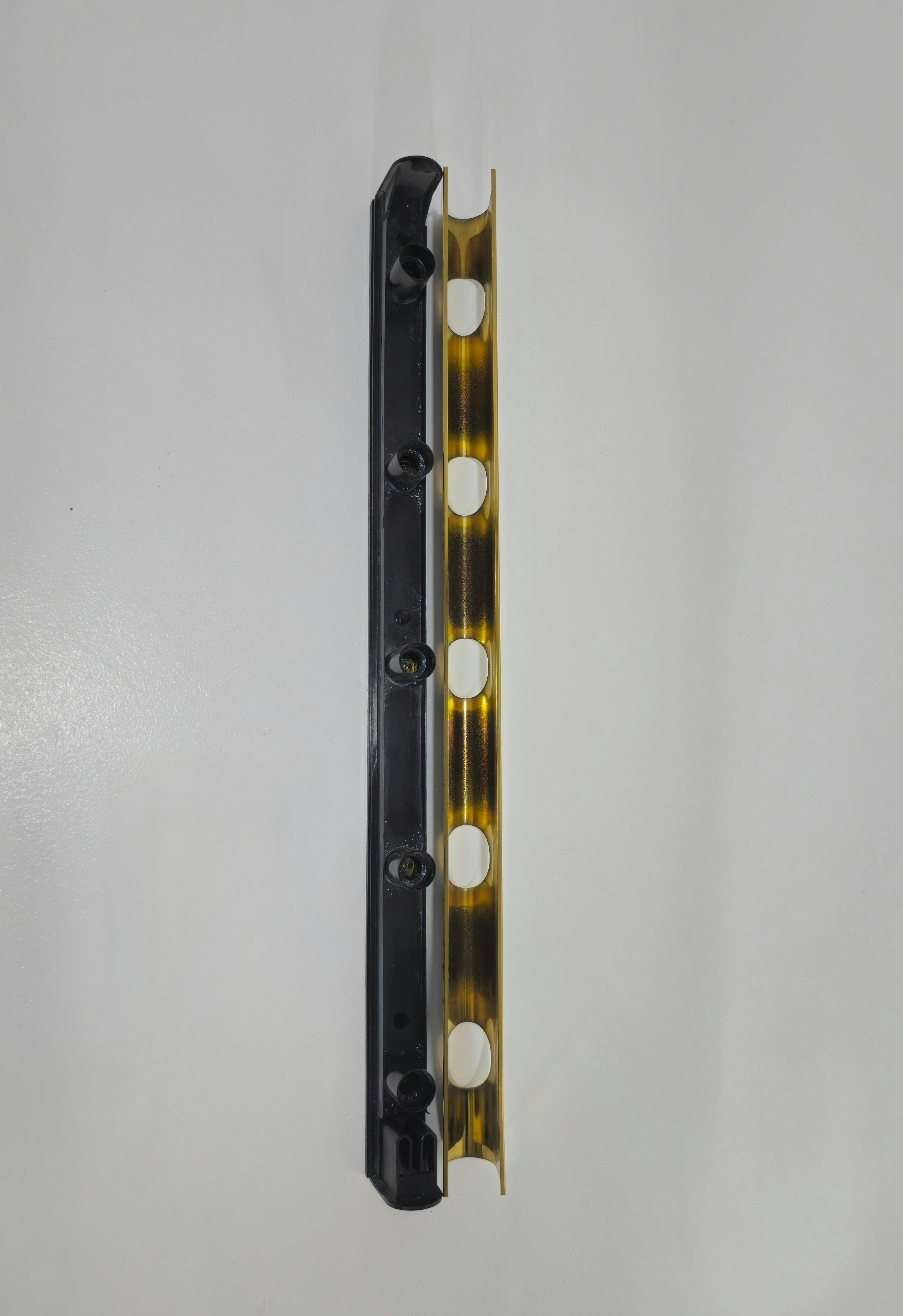 Targetti Sankey Wall Lamp Gold Aluminum Design Itali 1970s Mid-Century Modern For Sale 5