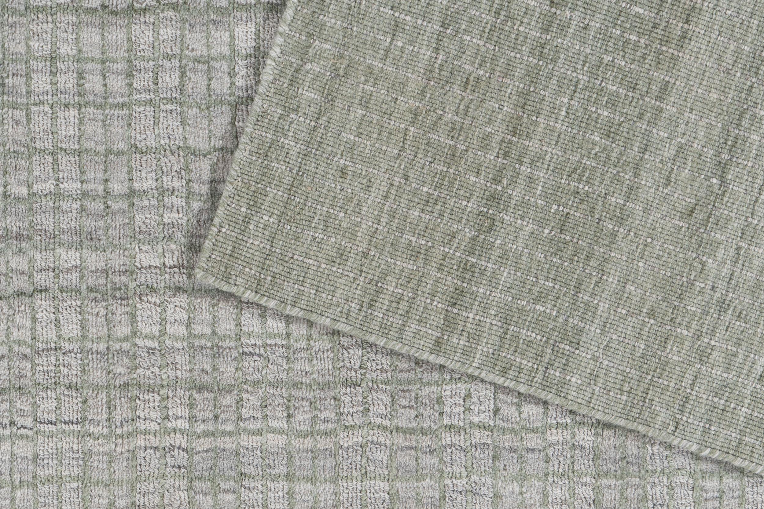 Tartan Green Indoor Outdoor Hand Loomed Rug, 8' x 10' For Sale 1