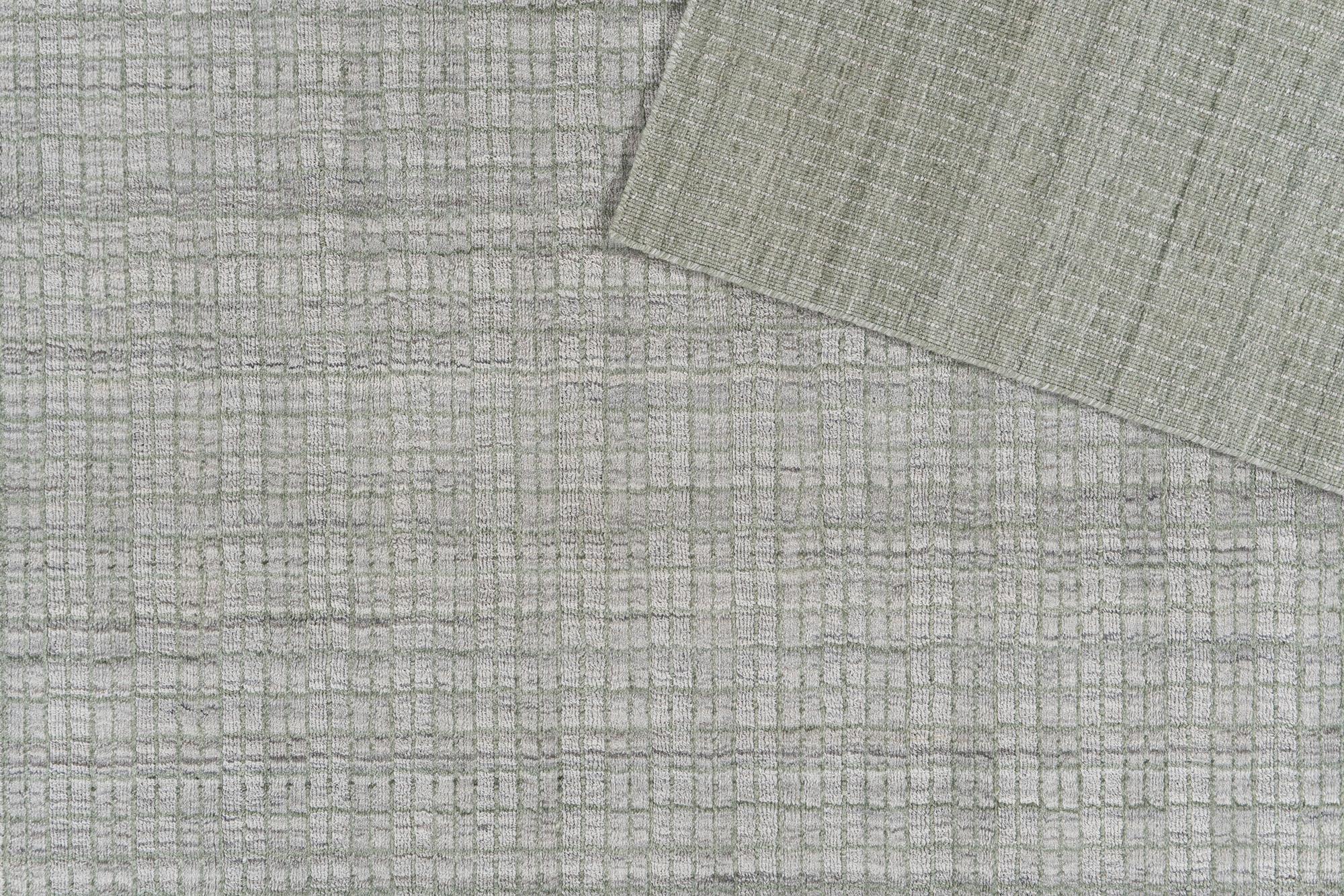 Tartan Green Indoor Outdoor Hand Loomed Rug, 8' x 10' For Sale 2