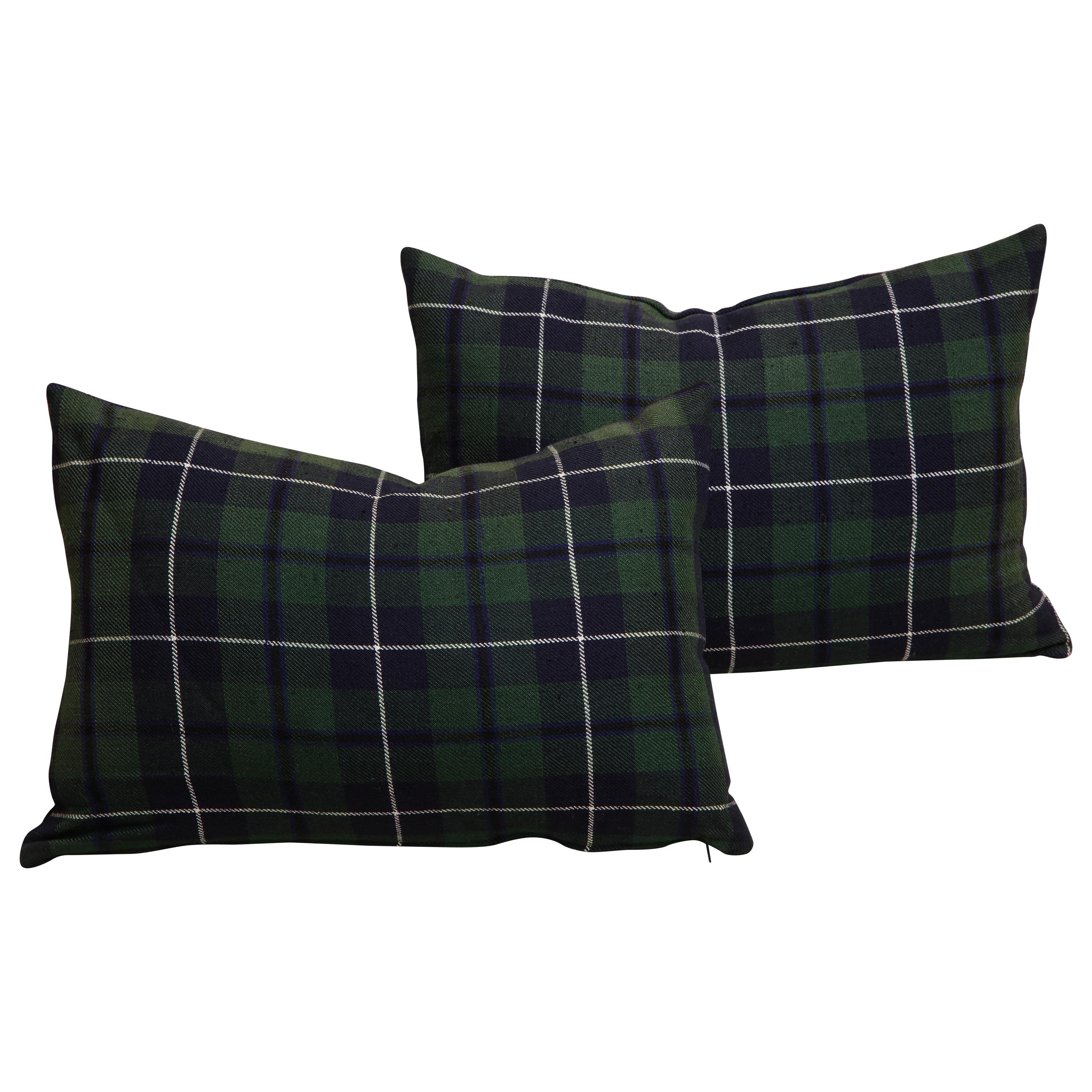 Tartan Pillows Associated to Clan Urquhart from Scotland For Sale