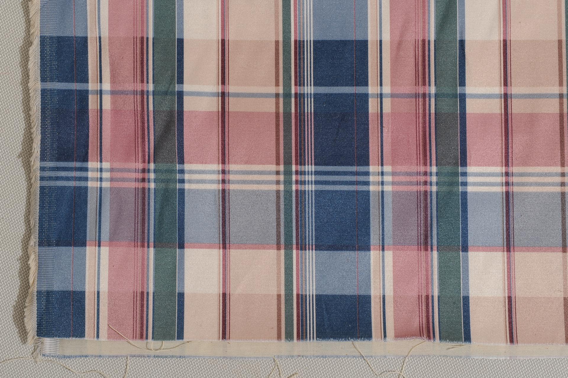 Late 20th Century Tartan Satin Textile Fabric: On OFFER For Sale