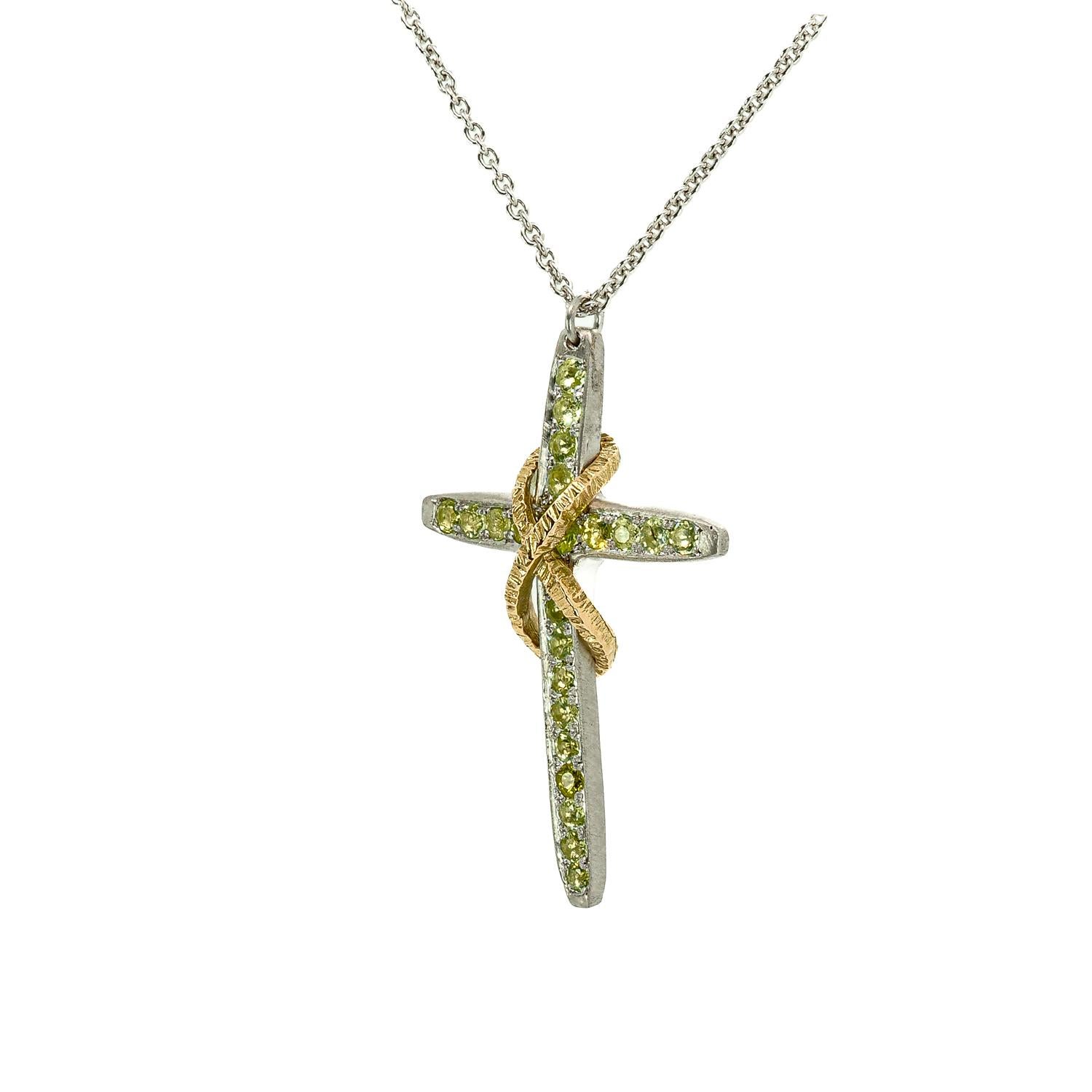 Contemporary Taru Jewelry Cross and Infinity Peridot Yellow Gold Silver Necklace For Sale