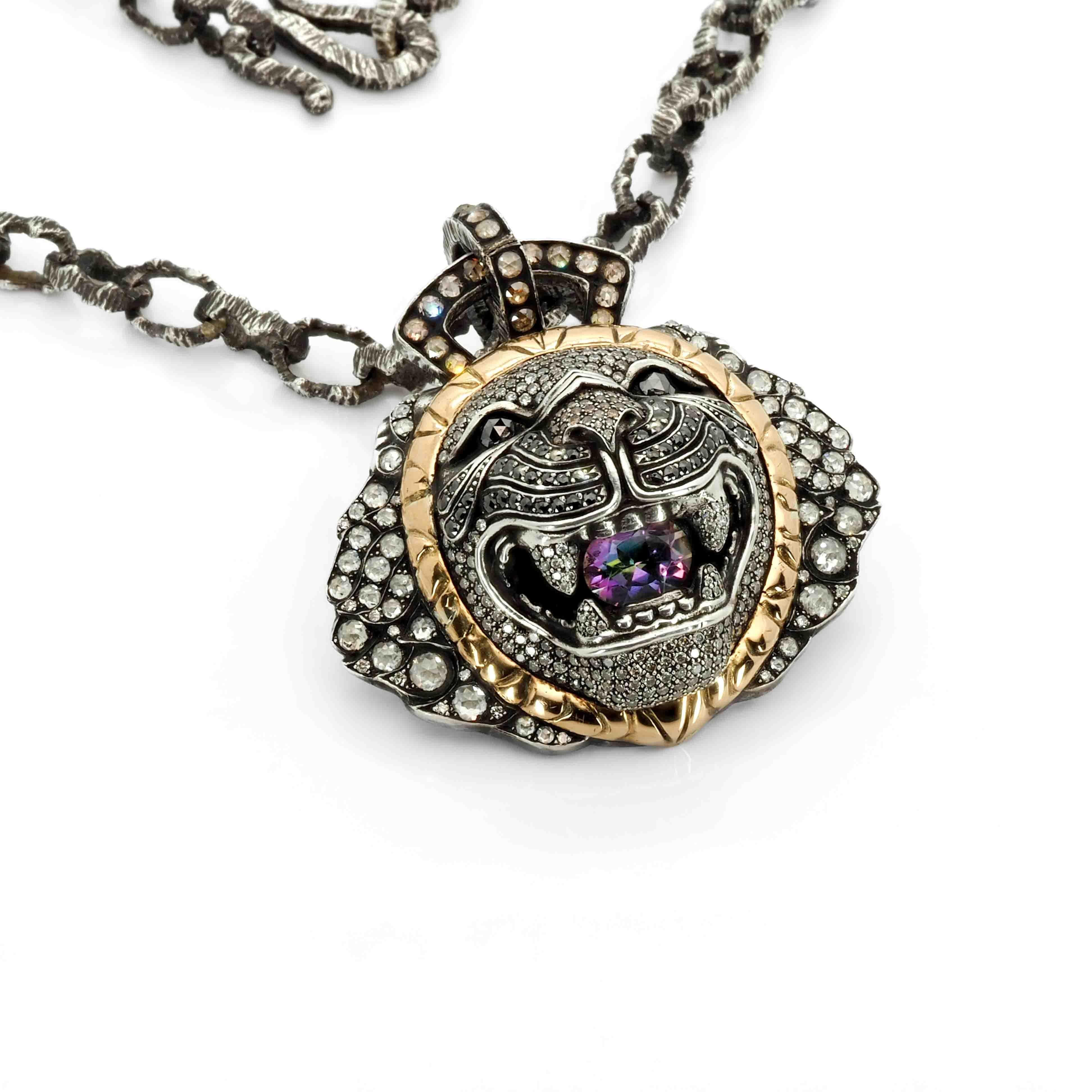 Oval Cut Taru Jewelry Lion Diamond Sapphire Yellow Gold and Silver Necklace For Sale