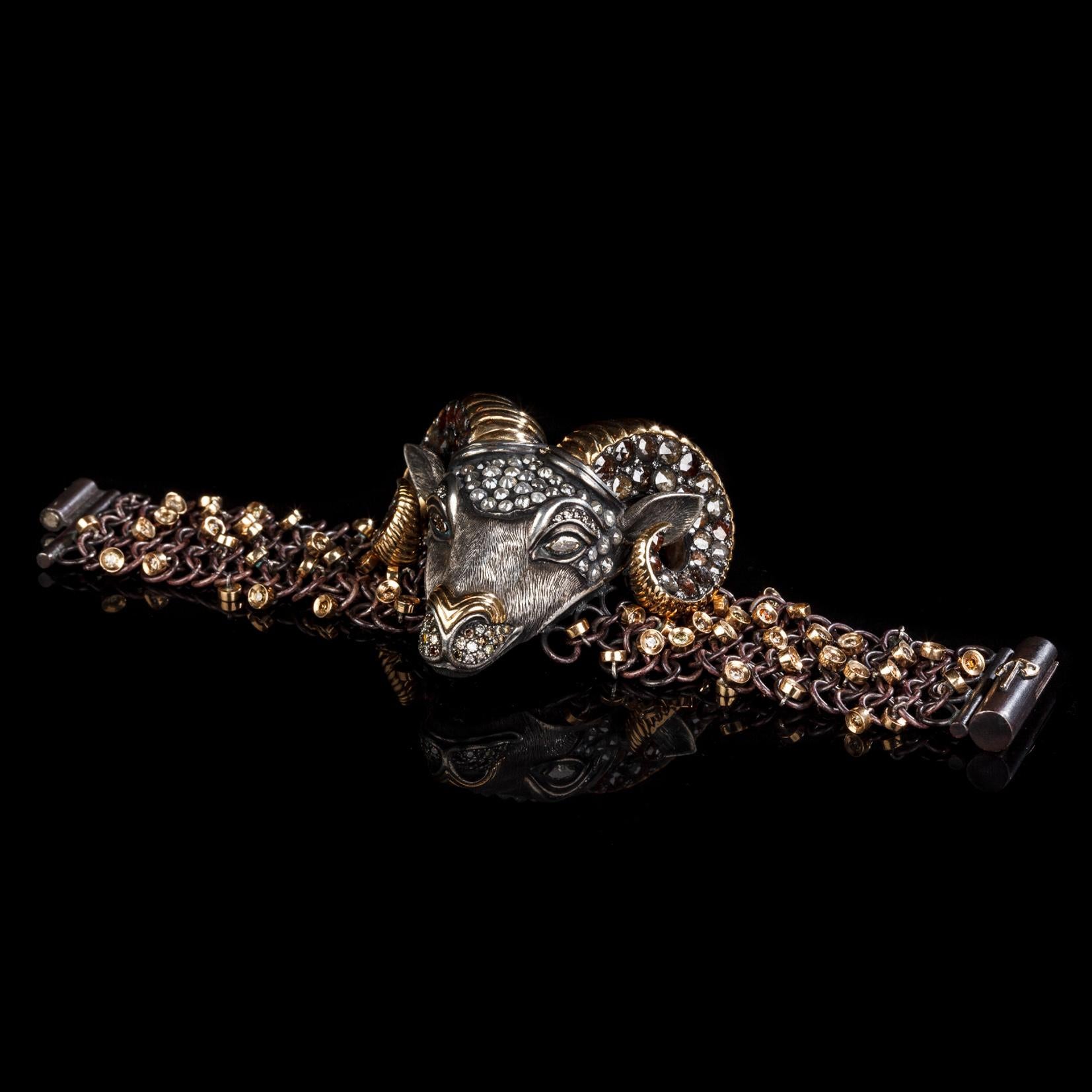 Taru Jewelry Bracelet bélier en or jaune et argent avec diamants Neuf - En vente à Boca Raton, FL