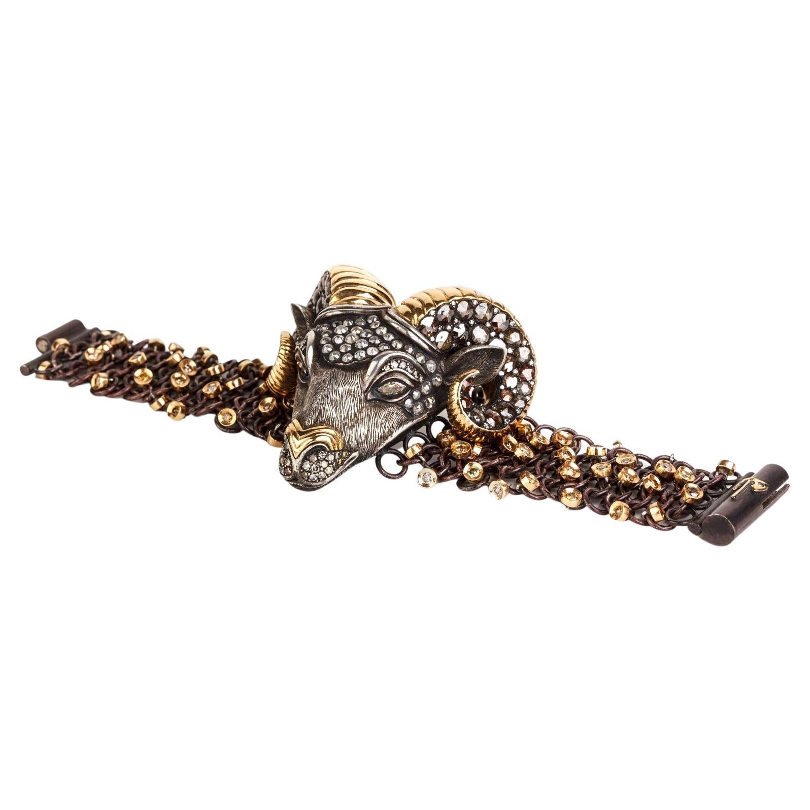 Taru Jewelry Bracelet bélier en or jaune et argent avec diamants en vente
