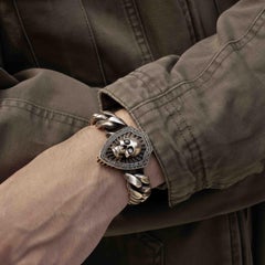 Taru Jewelry Skull and Shield Diamond Silver Curb Bracelet