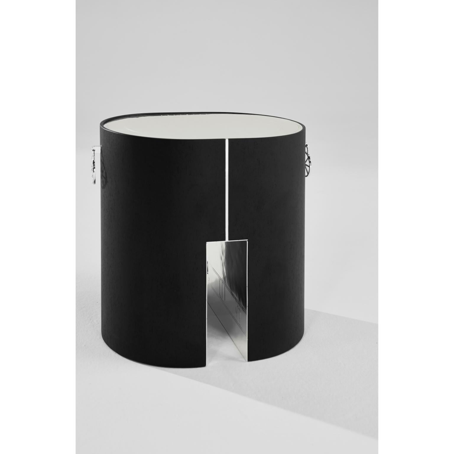 Taru Side Table in Alpi Oak Veneer & Silver-Plated Brass by Marau For Sale 5