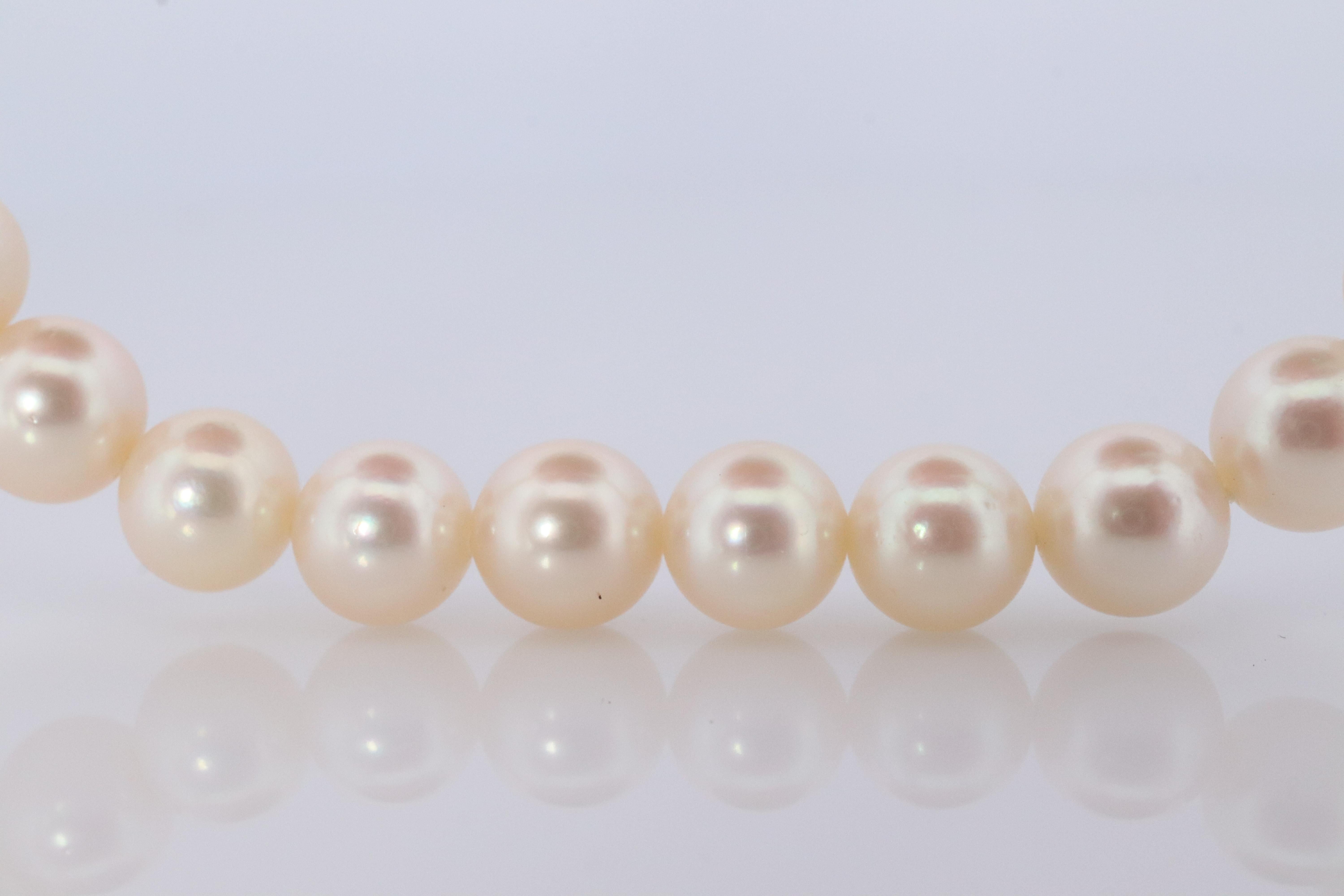 TASAKI 14k White Gold Pearl Necklace. 7mm Pearls Necklace. Japanese Pearls. For Sale 2